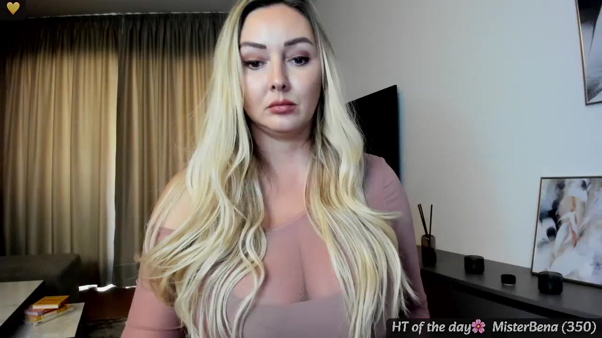 Gallery image thumbnail from Mi_Ha's myfreecams stream on, 05/10/2025, 14:44 image 17 of 20