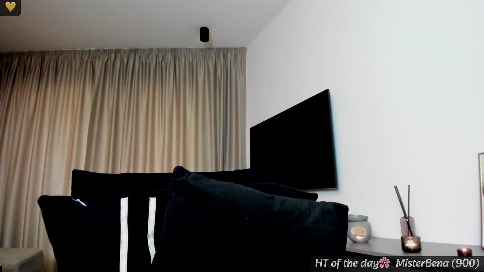Gallery image thumbnail from Mi_Ha's myfreecams stream on, 05/11/2025, 15:51 image 19 of 20