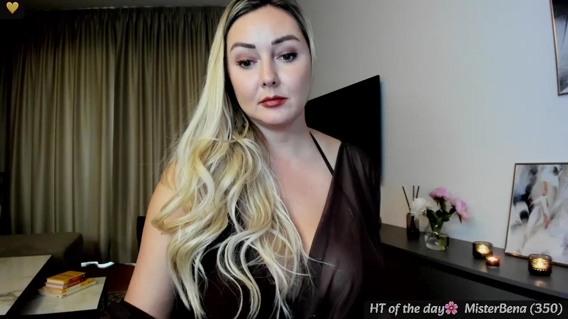 Gallery image thumbnail from Mi_Ha's myfreecams stream on, 05/15/2025, 16:20 image 2 of 20