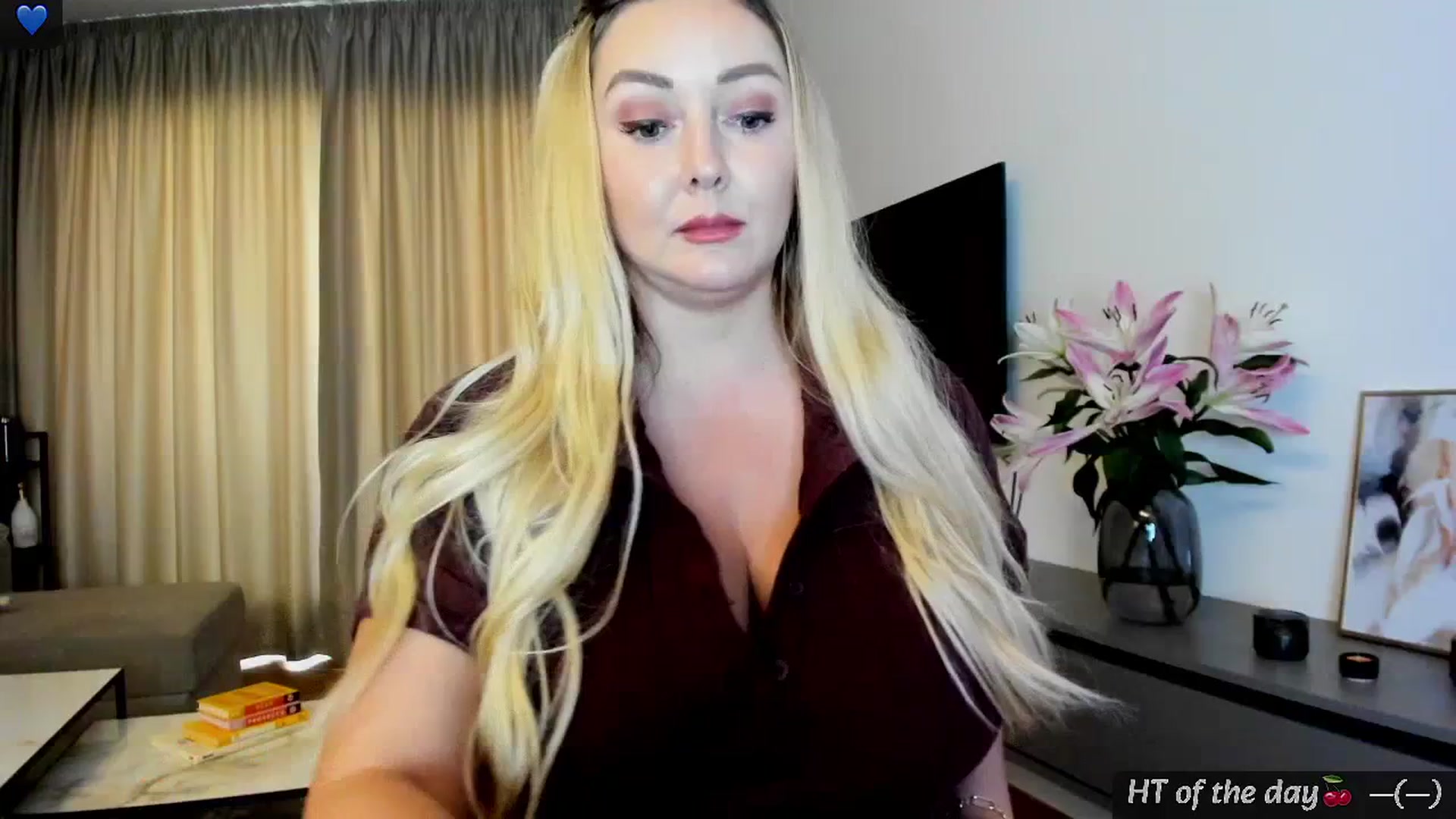 Gallery image thumbnail from Mi_Ha's myfreecams stream on, 06/03/2025, 15:22 image 7 of 20