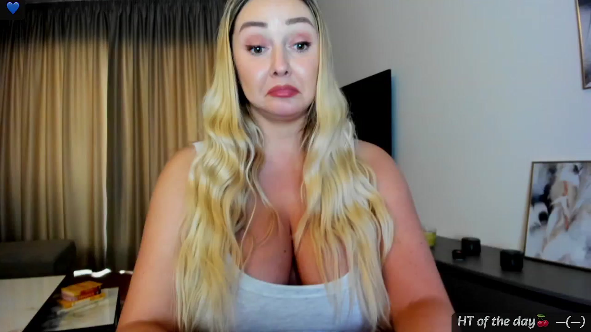 Gallery image thumbnail from Mi_Ha's myfreecams stream on, 06/06/2025, 15:39 image 4 of 20