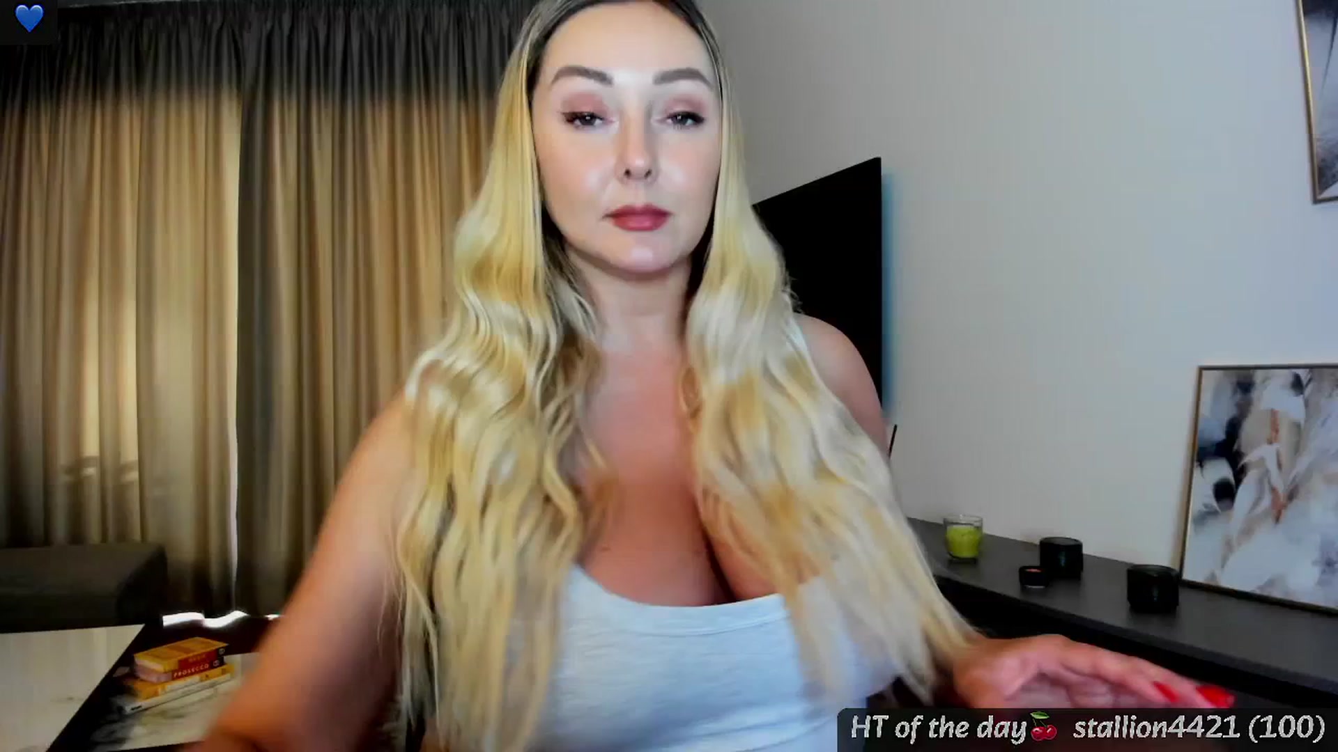 Gallery image thumbnail from Mi_Ha's myfreecams stream on, 06/06/2025, 15:39 image 10 of 20