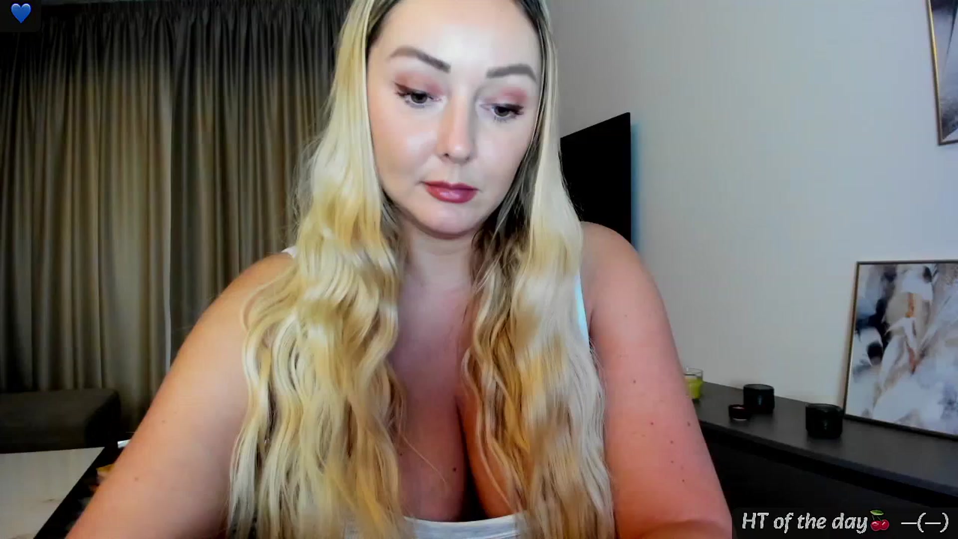 Gallery image thumbnail from Mi_Ha's myfreecams stream on, 06/06/2025, 15:39 image 1 of 20
