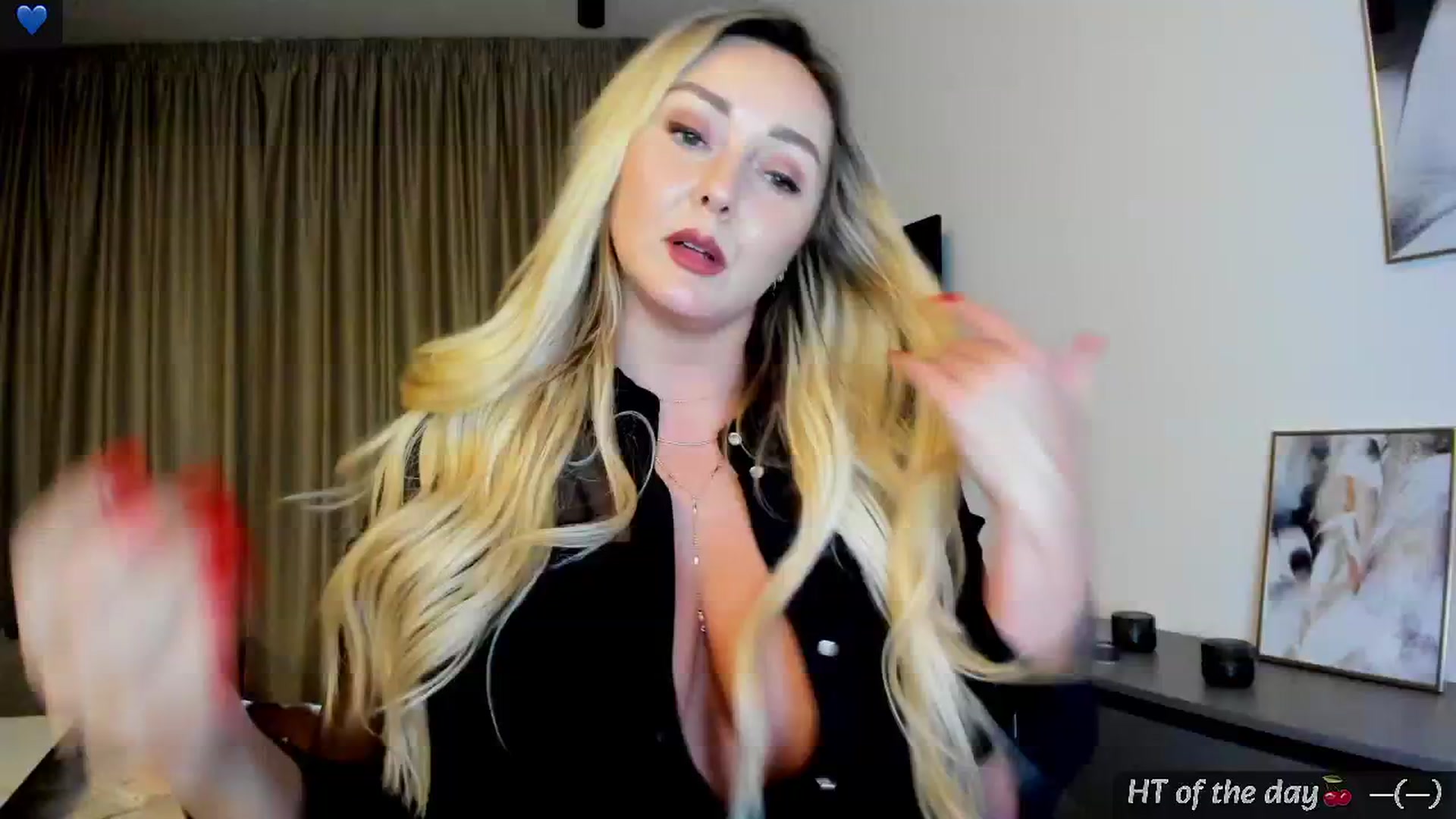Gallery image thumbnail from Mi_Ha's myfreecams stream on, 06/07/2025, 16:16 image 6 of 20