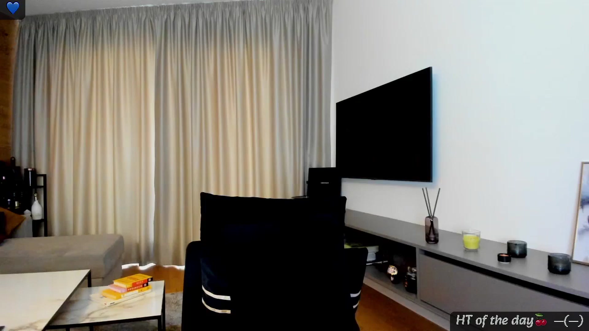Gallery image thumbnail from Mi_Ha's myfreecams stream on, 06/08/2025, 17:02 image 1 of 20