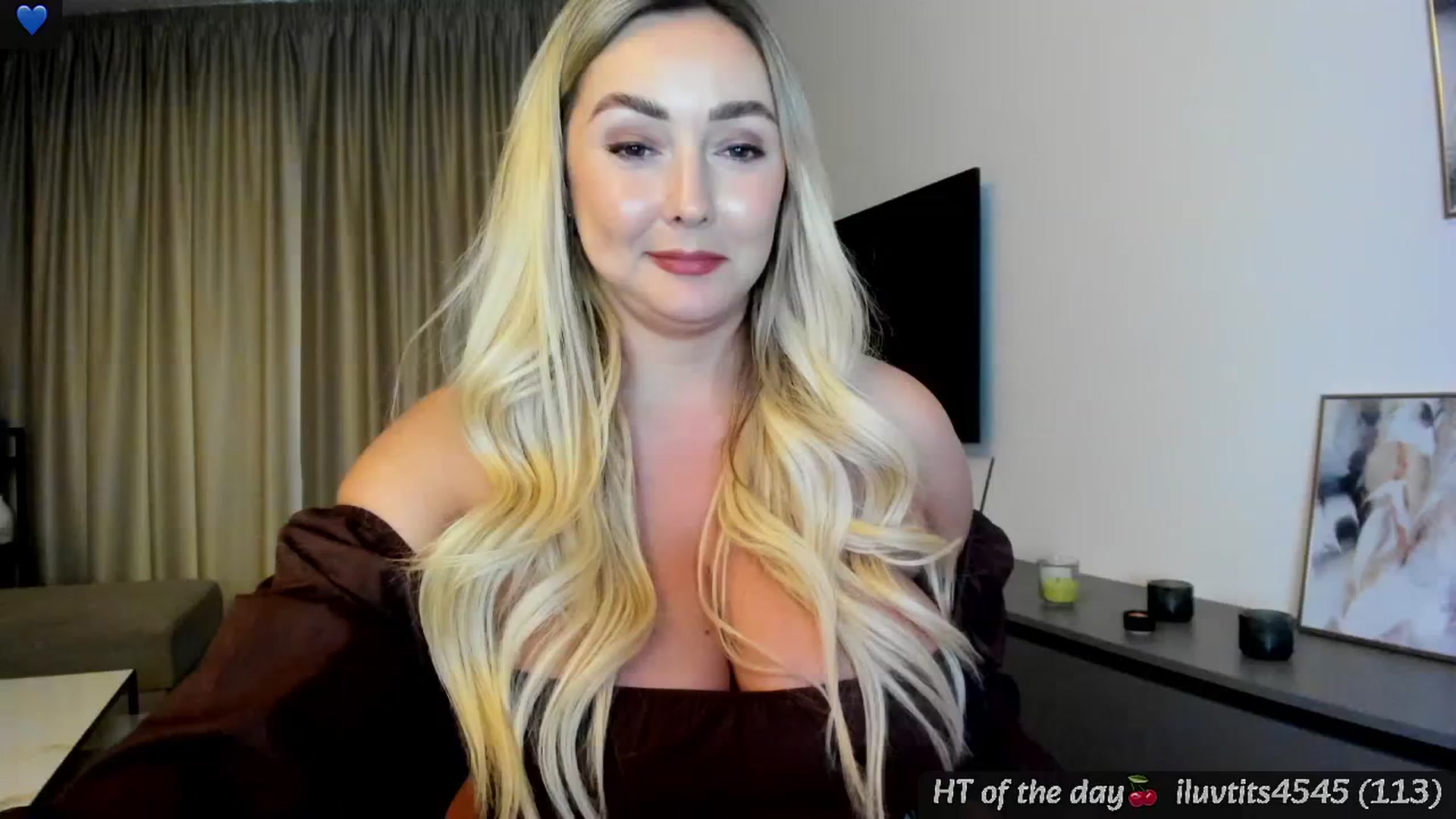 Gallery image thumbnail from Mi_Ha's myfreecams stream on, 06/10/2025, 16:35 image 1 of 20