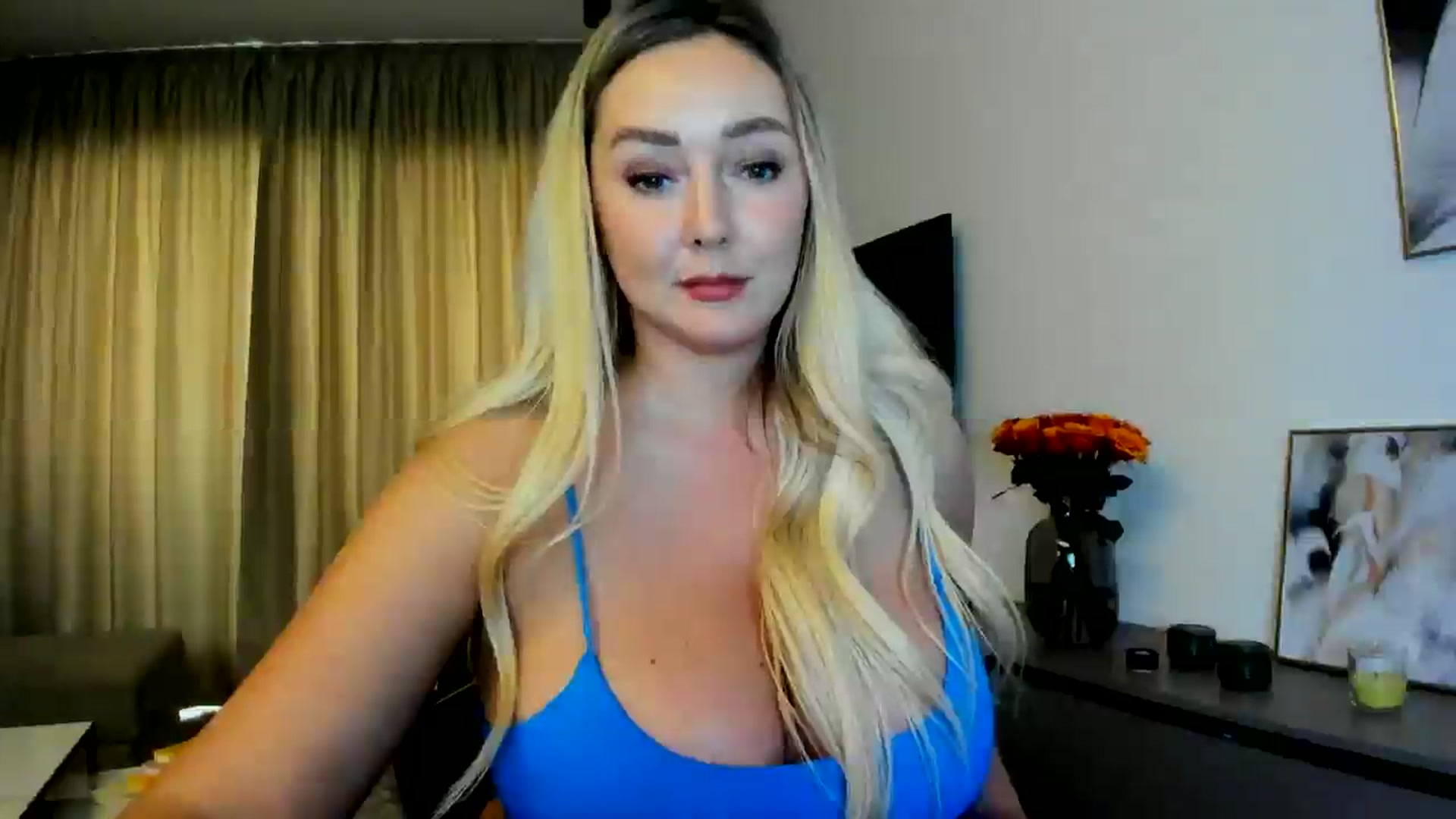 Gallery image thumbnail from Mi_Ha's myfreecams stream on, 06/21/2025, 16:23 image 5 of 20