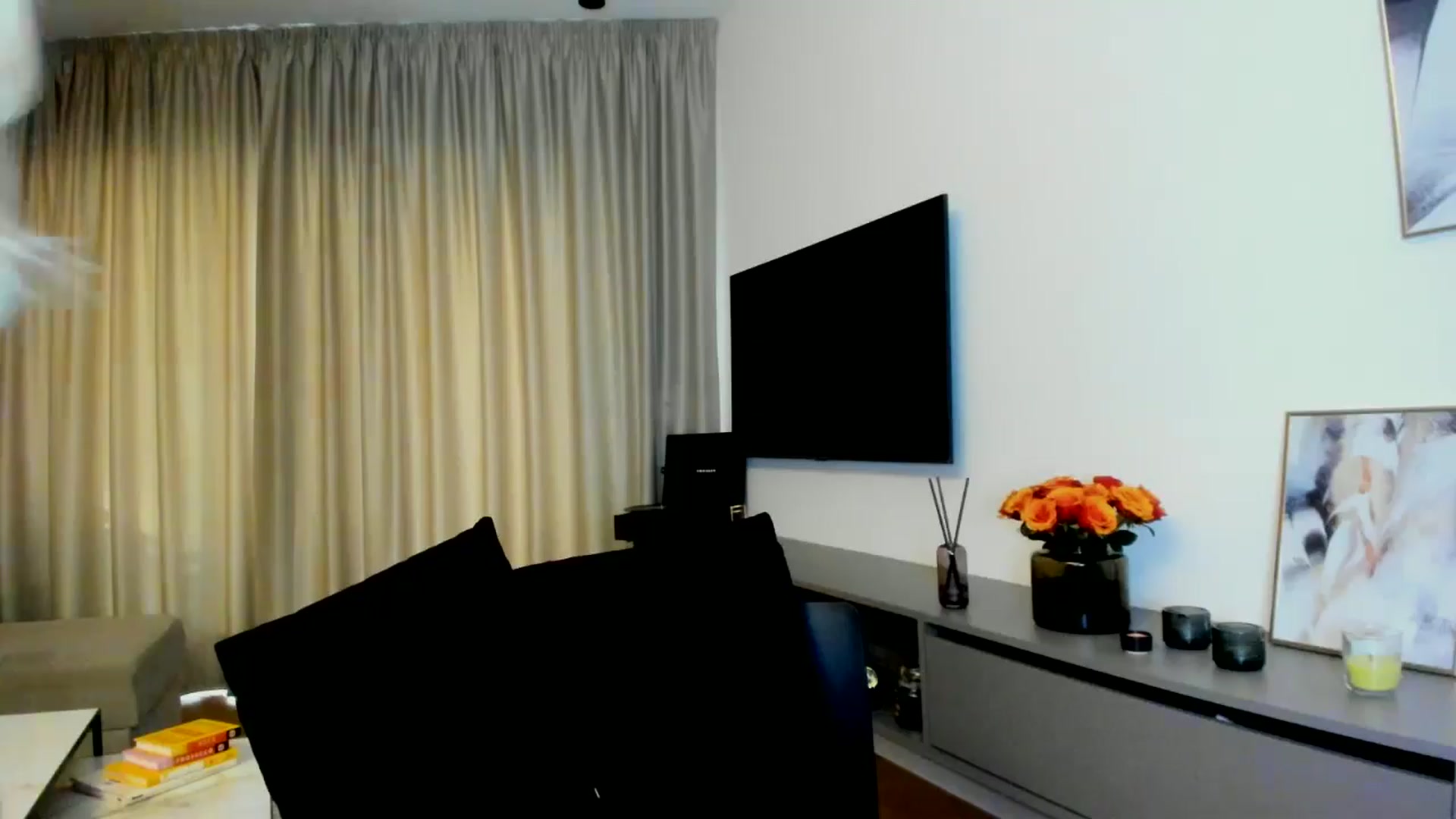 Gallery image thumbnail from Mi_Ha's myfreecams stream on, 06/22/2025, 16:43 image 19 of 20