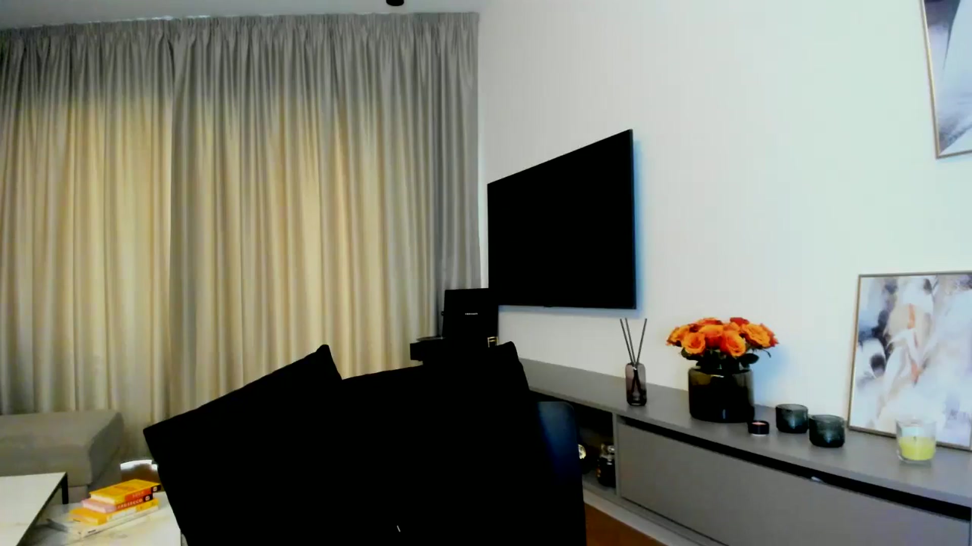 Gallery image thumbnail from Mi_Ha's myfreecams stream on, 06/22/2025, 16:43 image 18 of 20