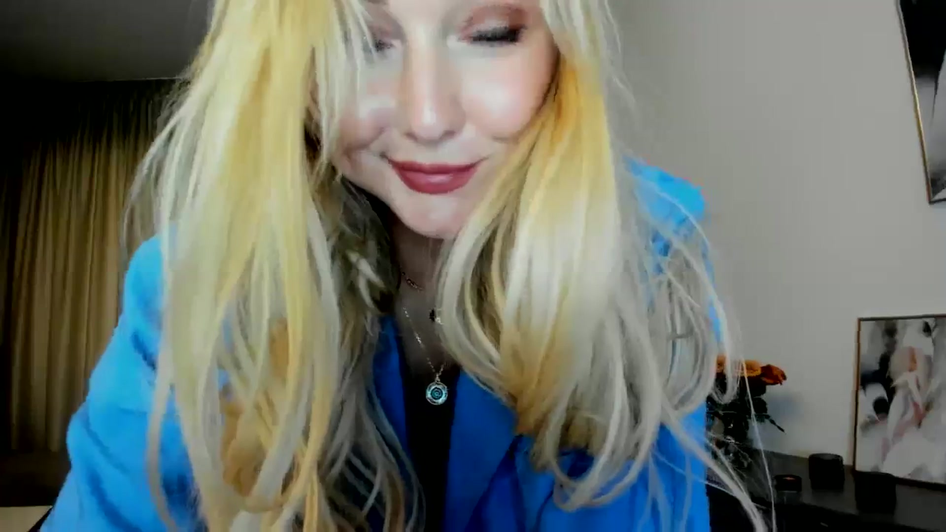 Gallery image thumbnail from Mi_Ha's myfreecams stream on, 06/24/2025, 16:52 image 15 of 20