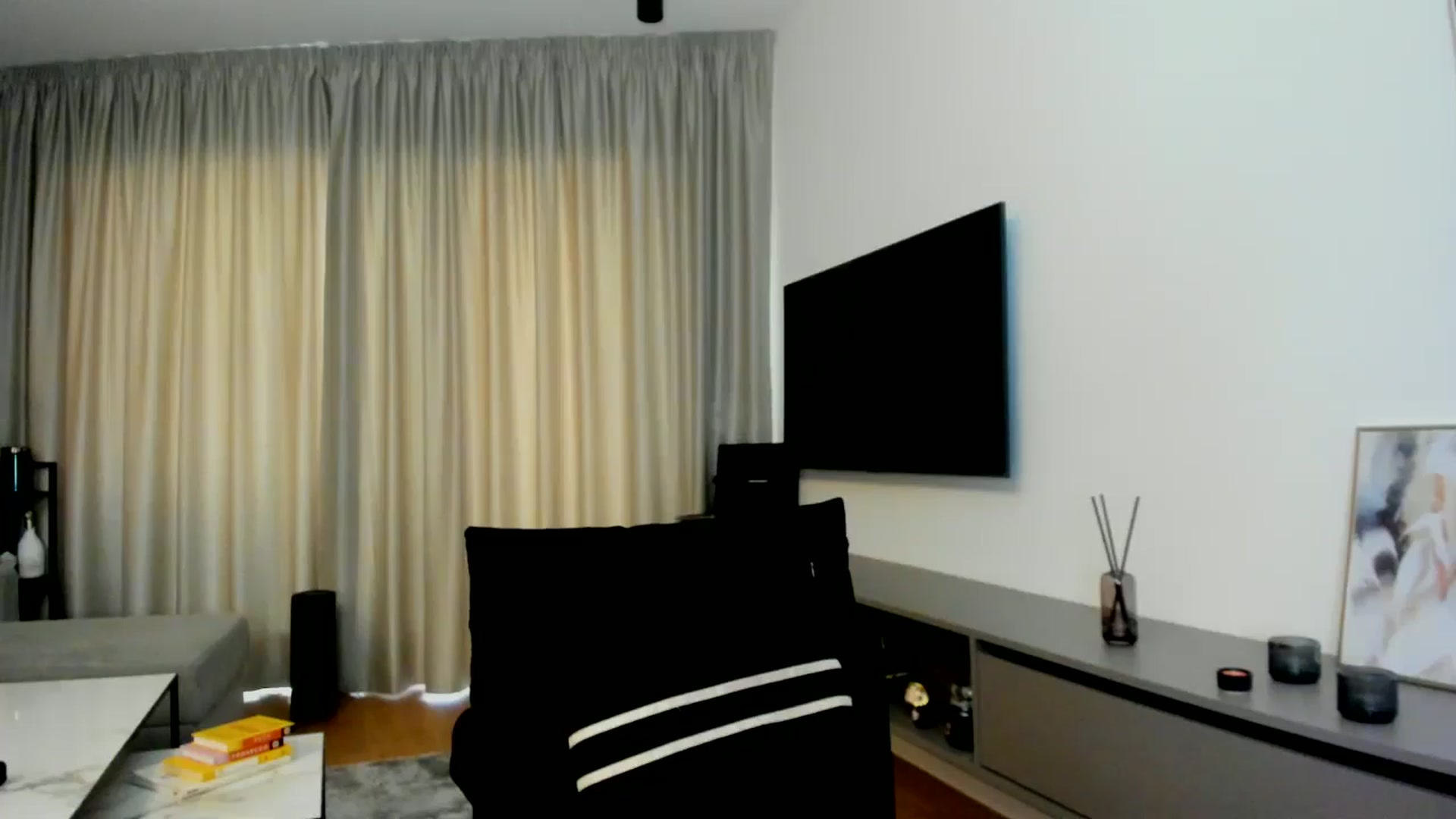 Gallery image thumbnail from Mi_Ha's myfreecams stream on, 06/30/2025, 16:32 image 12 of 20