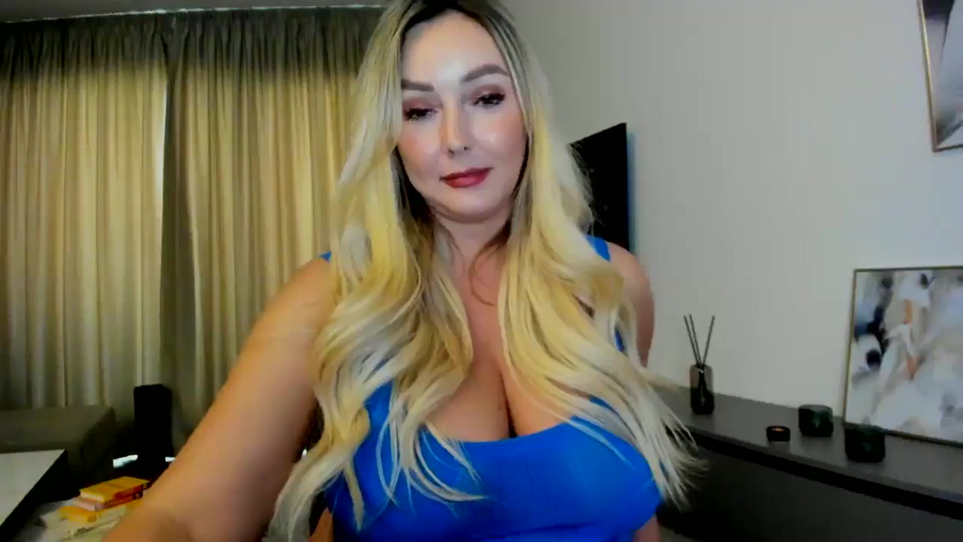 Gallery image thumbnail from Mi_Ha's myfreecams stream on, 07/02/2025, 14:20 image 14 of 20