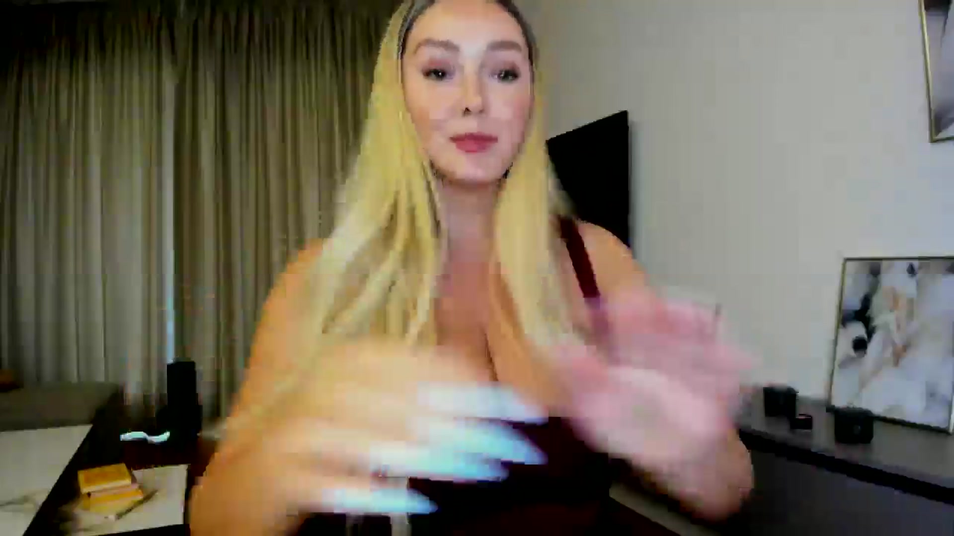 Gallery image thumbnail from Mi_Ha's myfreecams stream on, 07/03/2025, 13:40 image 2 of 20