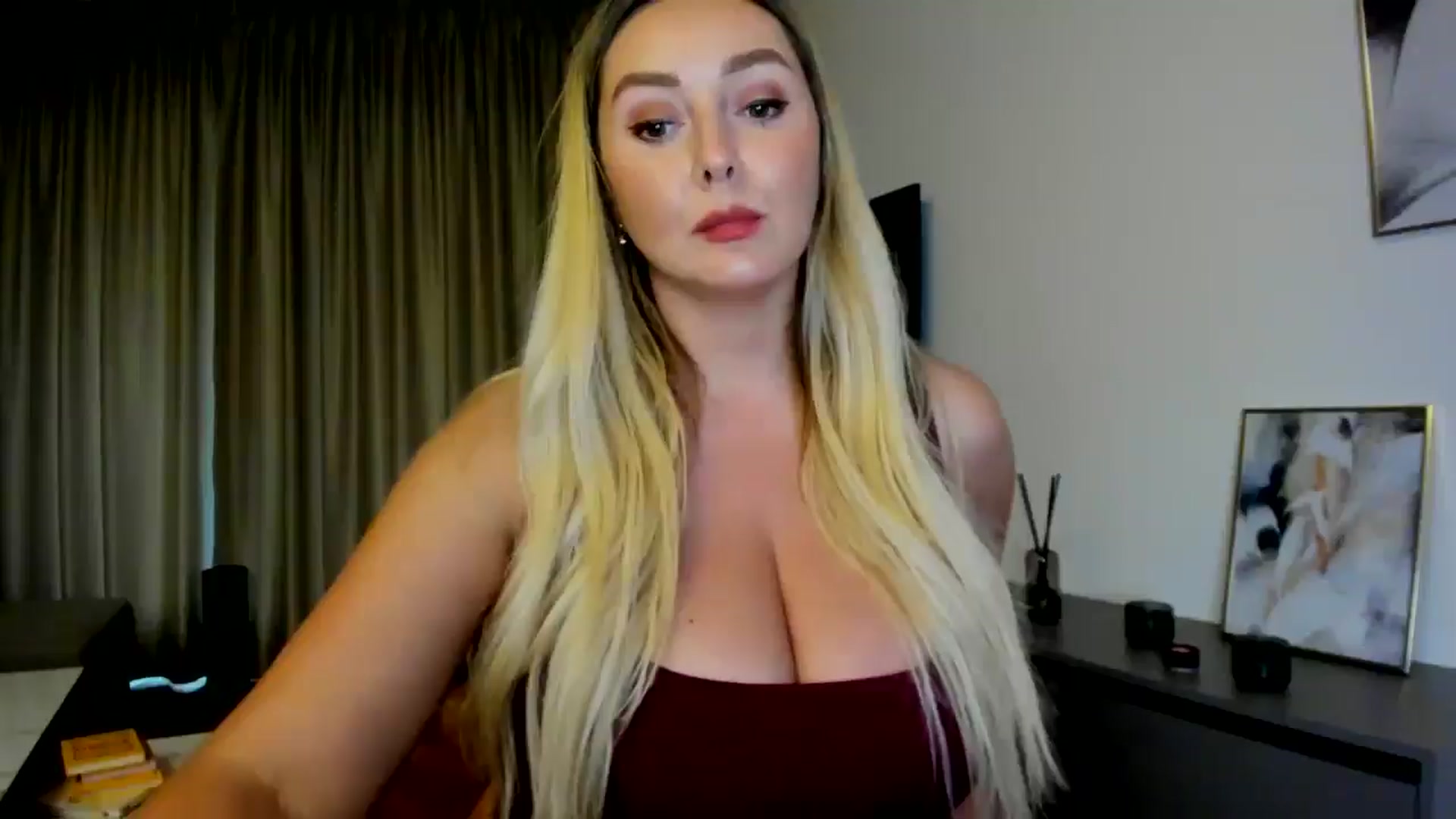 Gallery image thumbnail from Mi_Ha's myfreecams stream on, 07/03/2025, 15:40 image 1 of 20