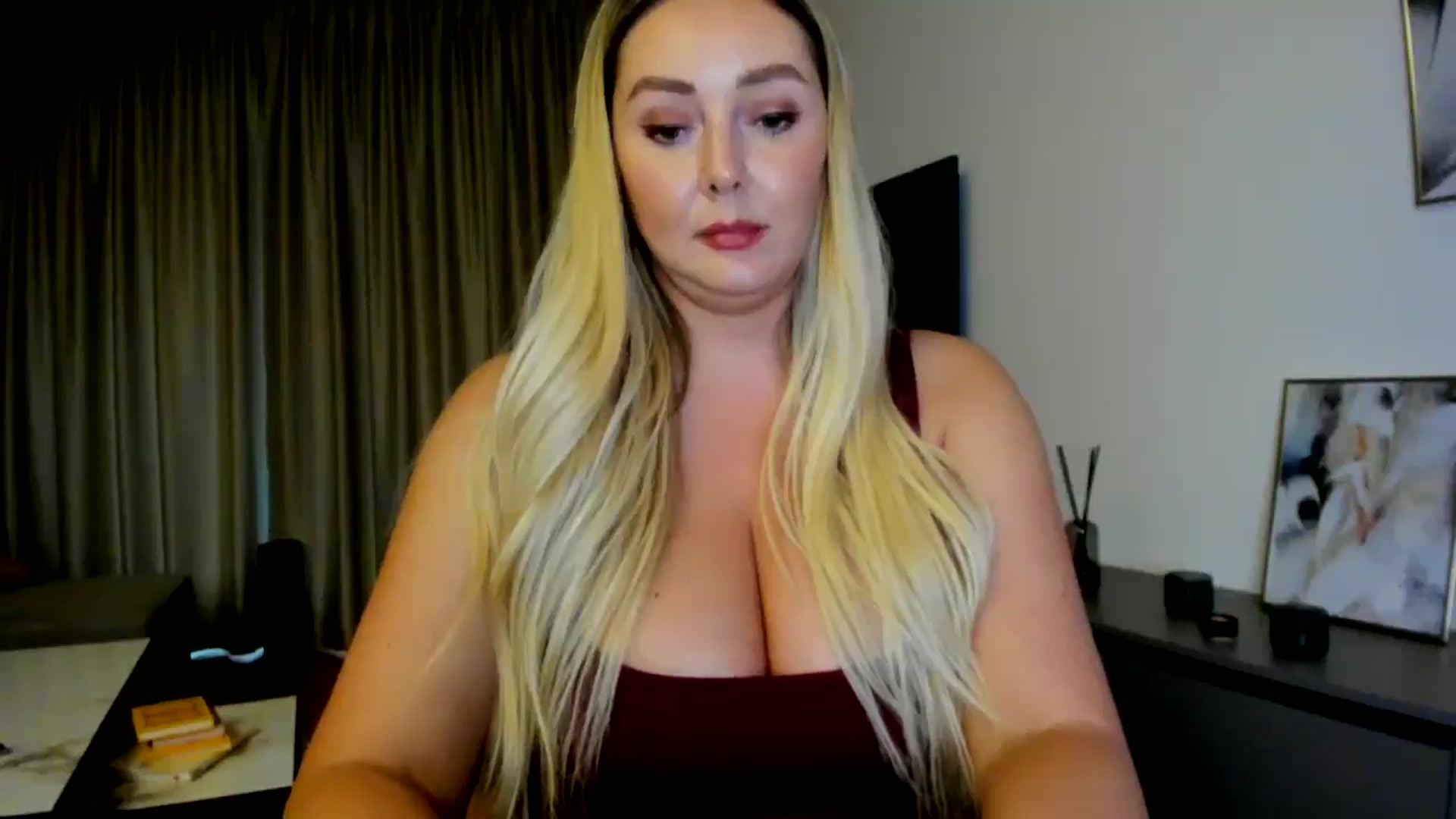 Gallery image thumbnail from Mi_Ha's myfreecams stream on, 07/03/2025, 15:40 image 19 of 20