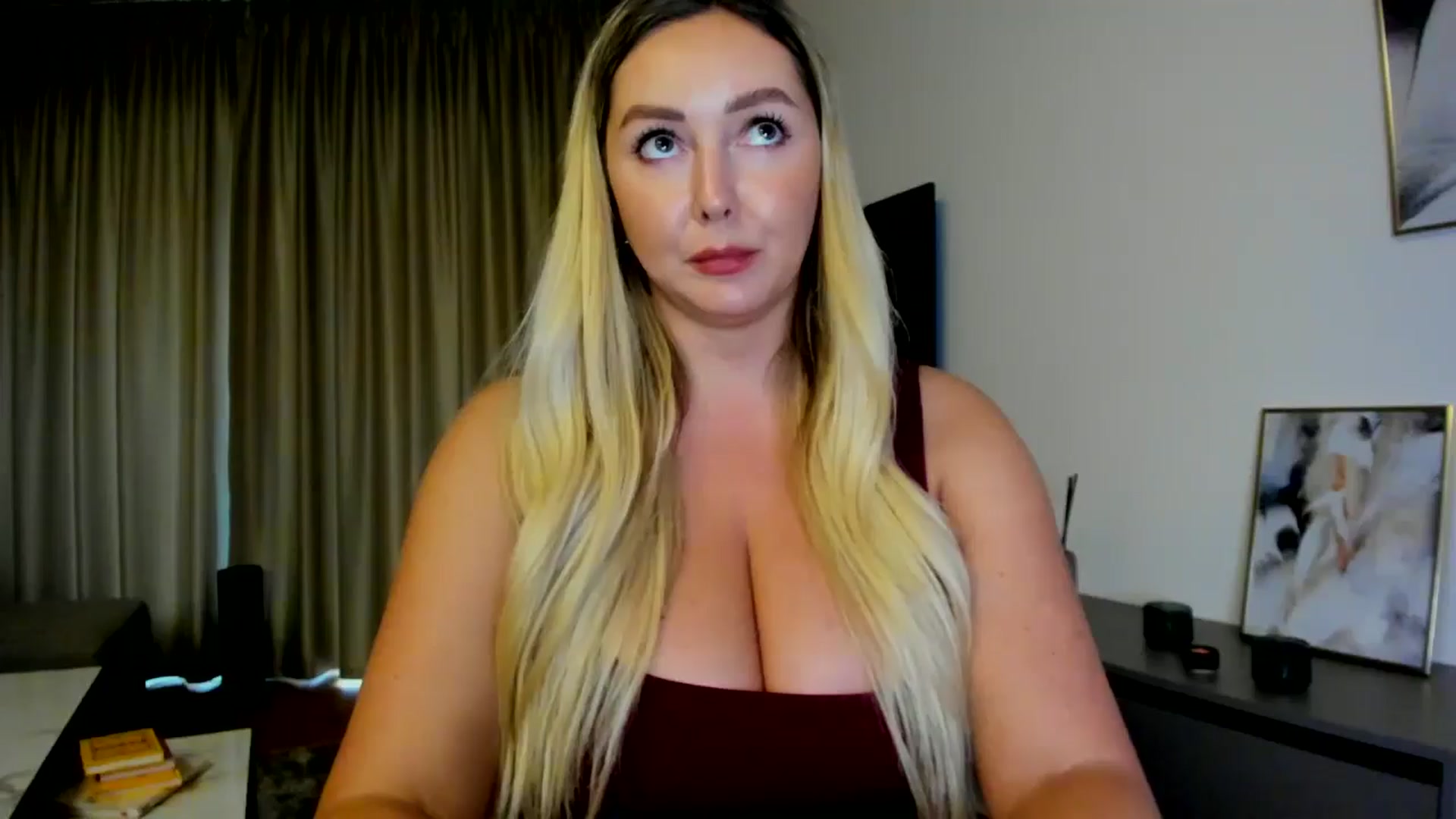 Gallery image thumbnail from Mi_Ha's myfreecams stream on, 07/03/2025, 15:40 image 13 of 20