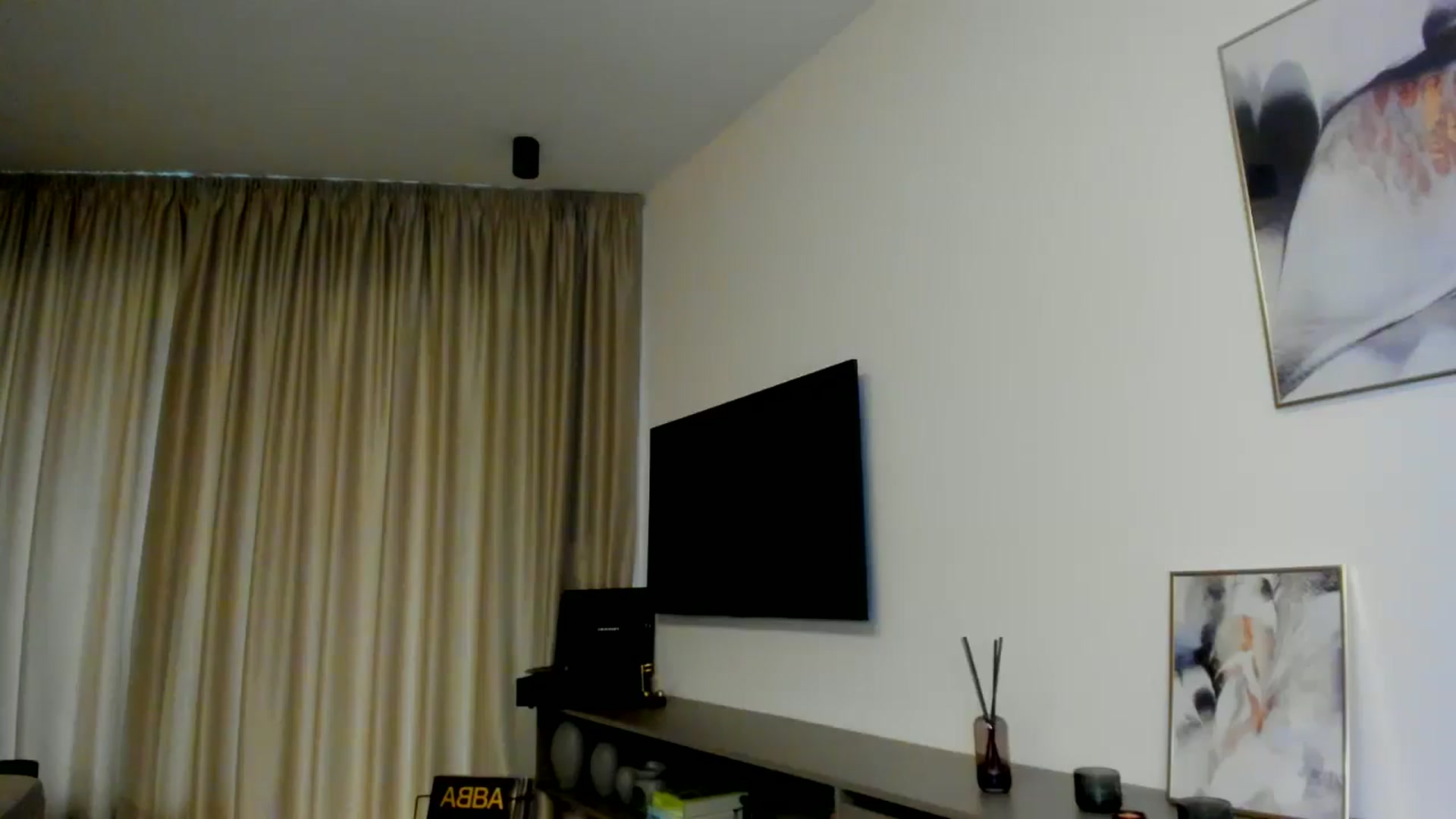 Gallery image thumbnail from Mi_Ha's myfreecams stream on, 07/08/2025, 15:00 image 15 of 20