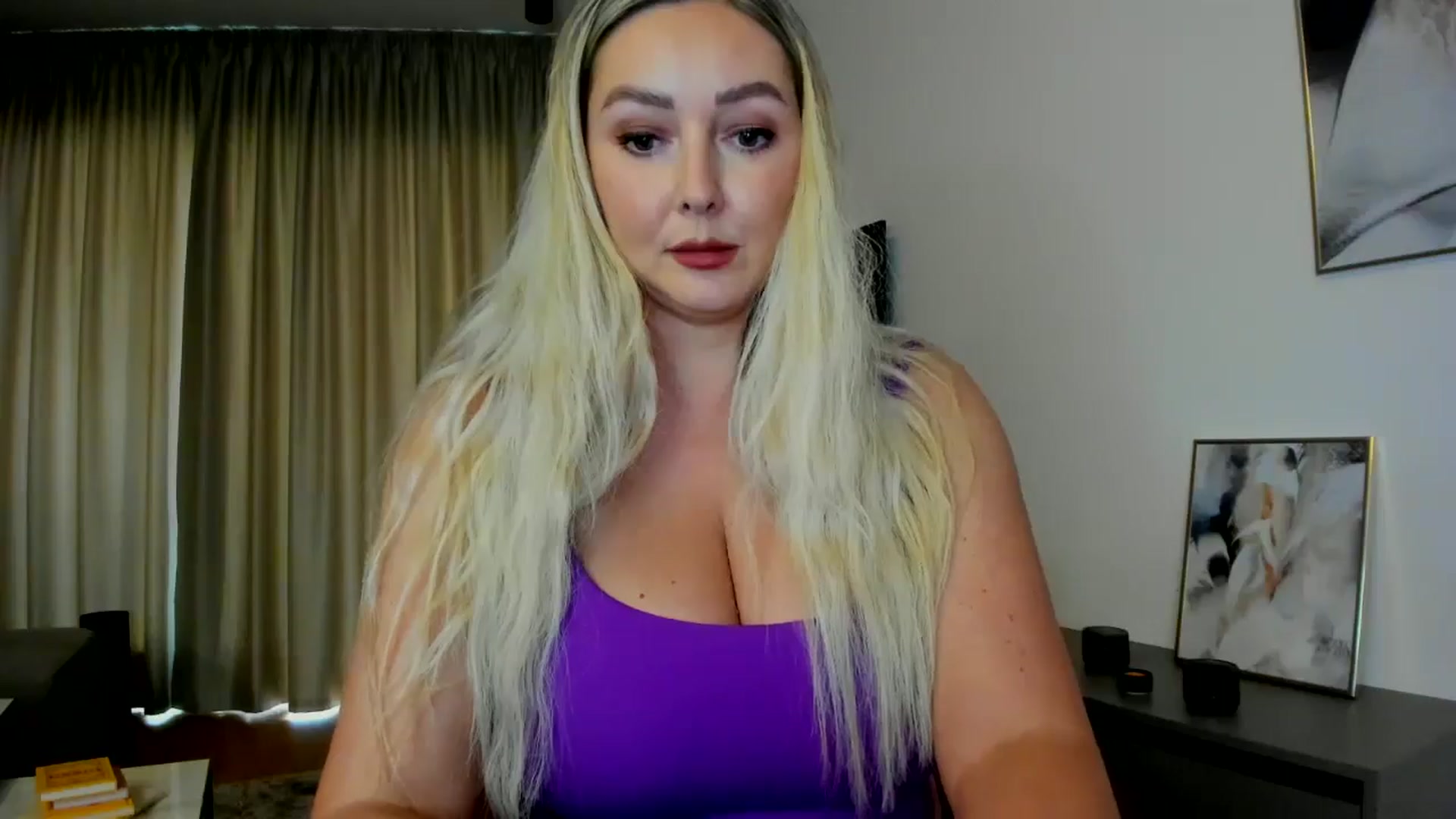 Gallery image thumbnail from Mi_Ha's myfreecams stream on, 07/09/2025, 14:35 image 17 of 20