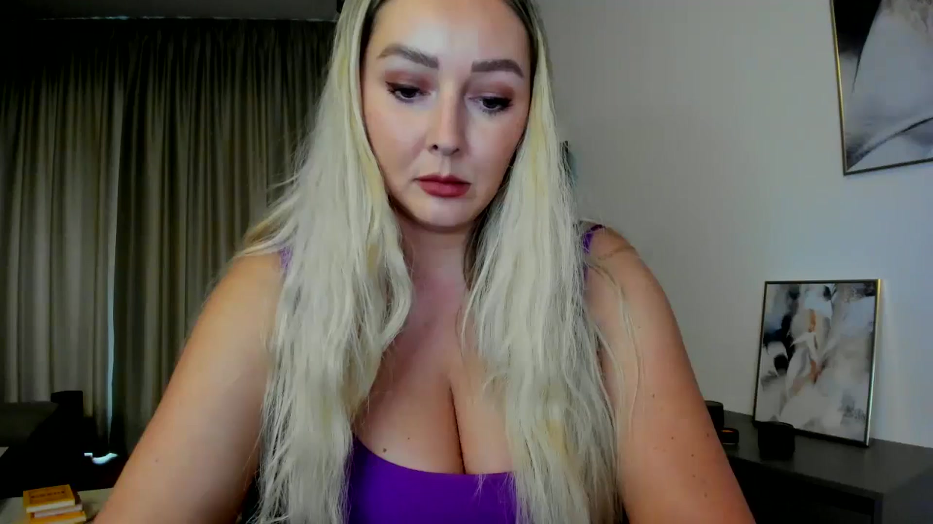 Gallery image thumbnail from Mi_Ha's myfreecams stream on, 07/09/2025, 14:35 image 18 of 20