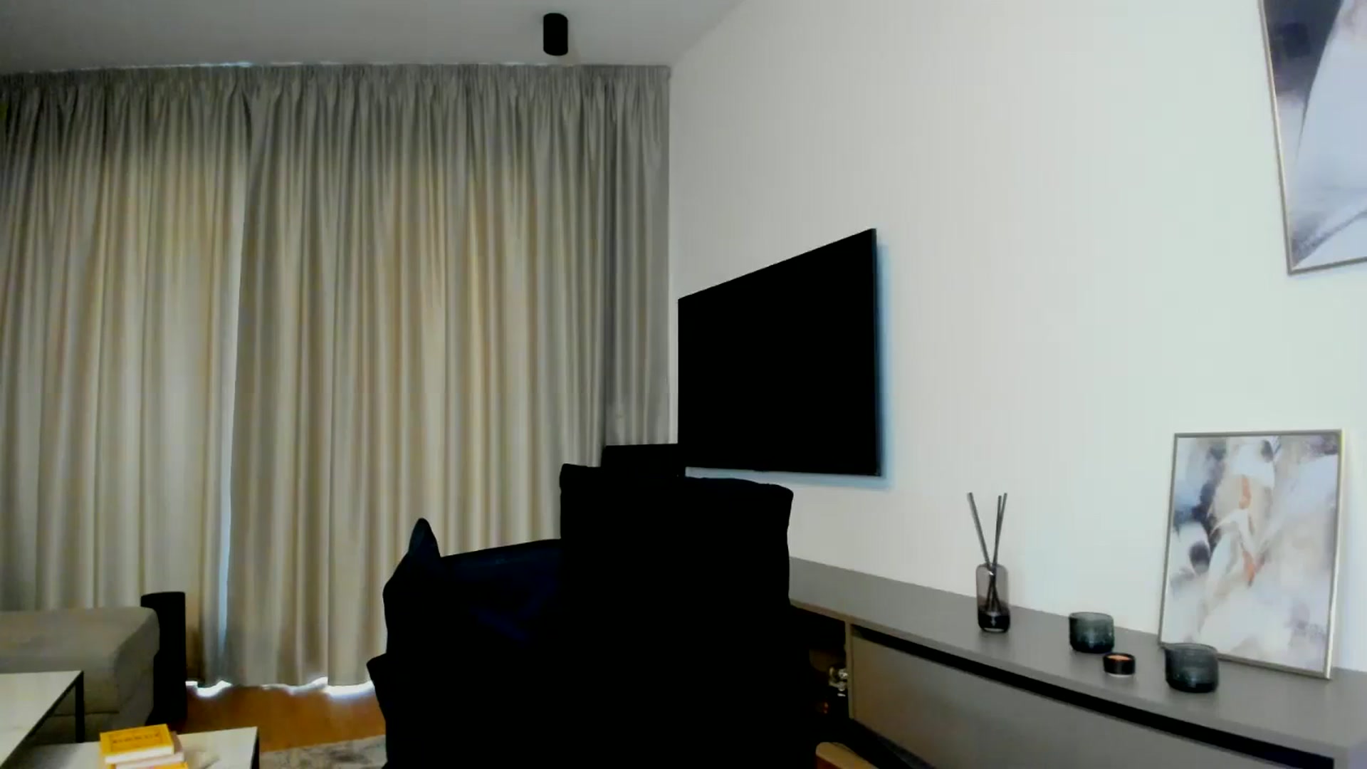 Gallery image thumbnail from Mi_Ha's myfreecams stream on, 07/09/2025, 15:21 image 11 of 20