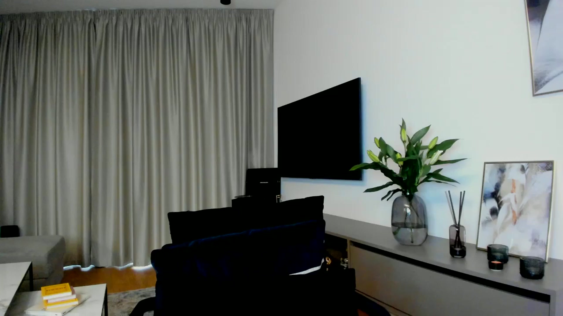 Gallery image thumbnail from Mi_Ha's myfreecams stream on, 07/11/2025, 16:30 image 12 of 20