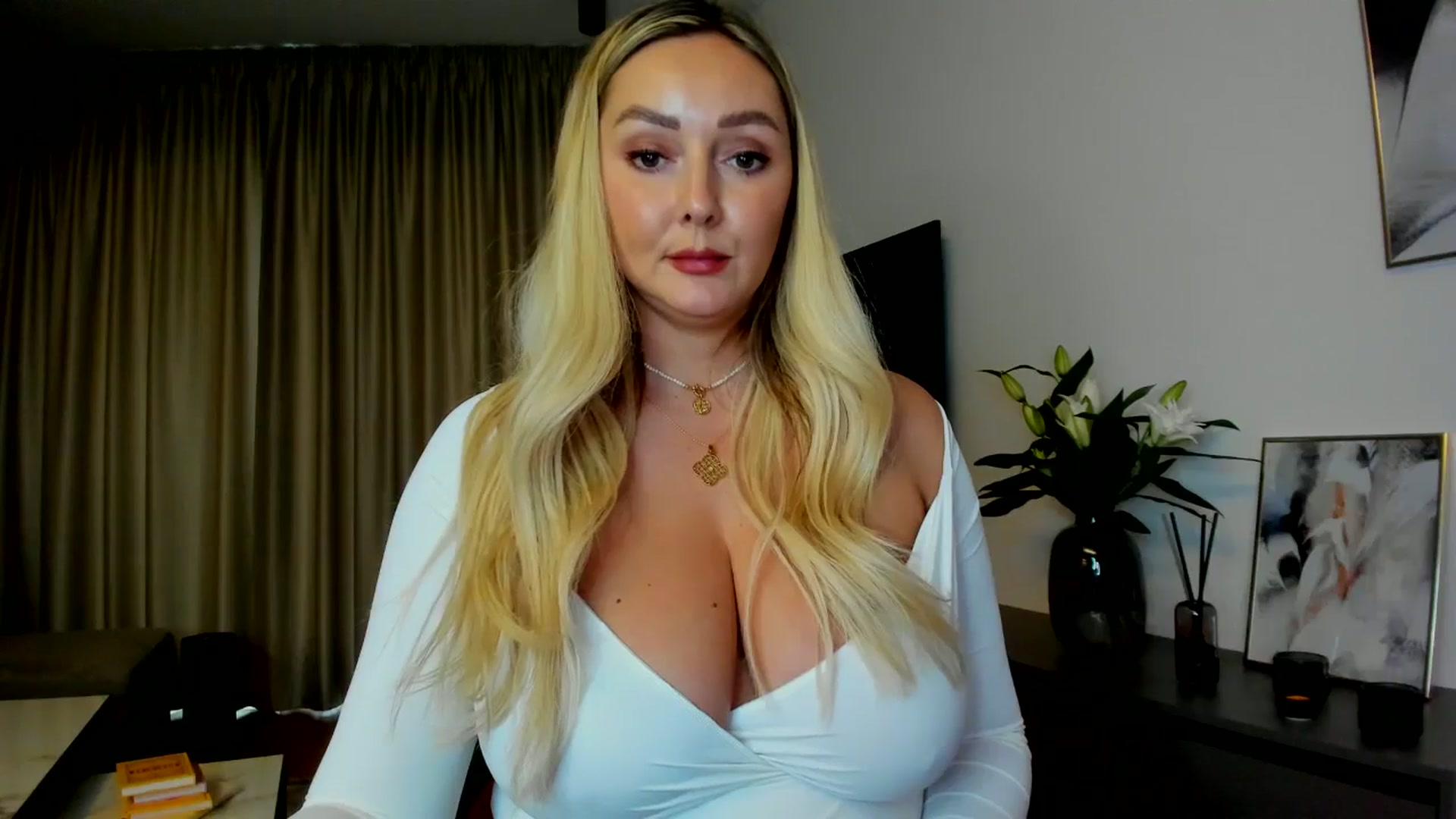 Gallery image thumbnail from Mi_Ha's myfreecams stream on, 07/13/2025, 16:23 image 20 of 20