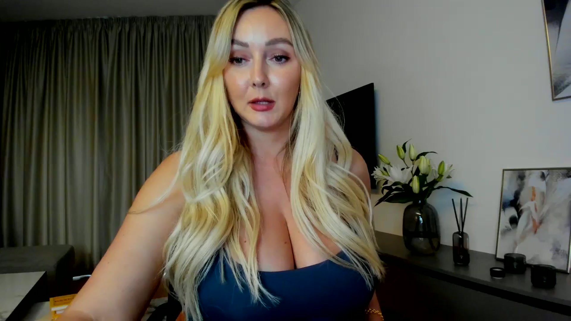 Gallery image thumbnail from Mi_Ha's myfreecams stream on, 07/15/2025, 14:44 image 20 of 20