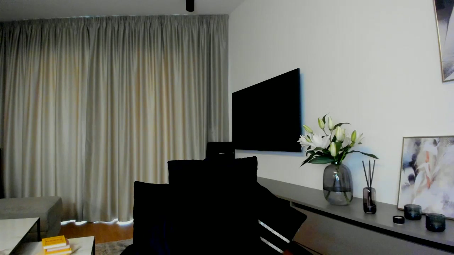 Gallery image thumbnail from Mi_Ha's myfreecams stream on, 07/15/2025, 15:58 image 15 of 20