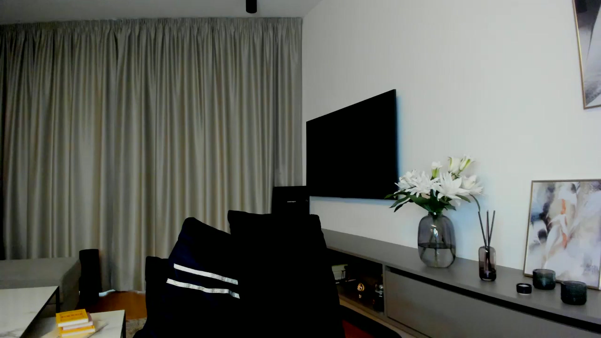 Gallery image thumbnail from Mi_Ha's myfreecams stream on, 07/17/2025, 14:24 image 20 of 20