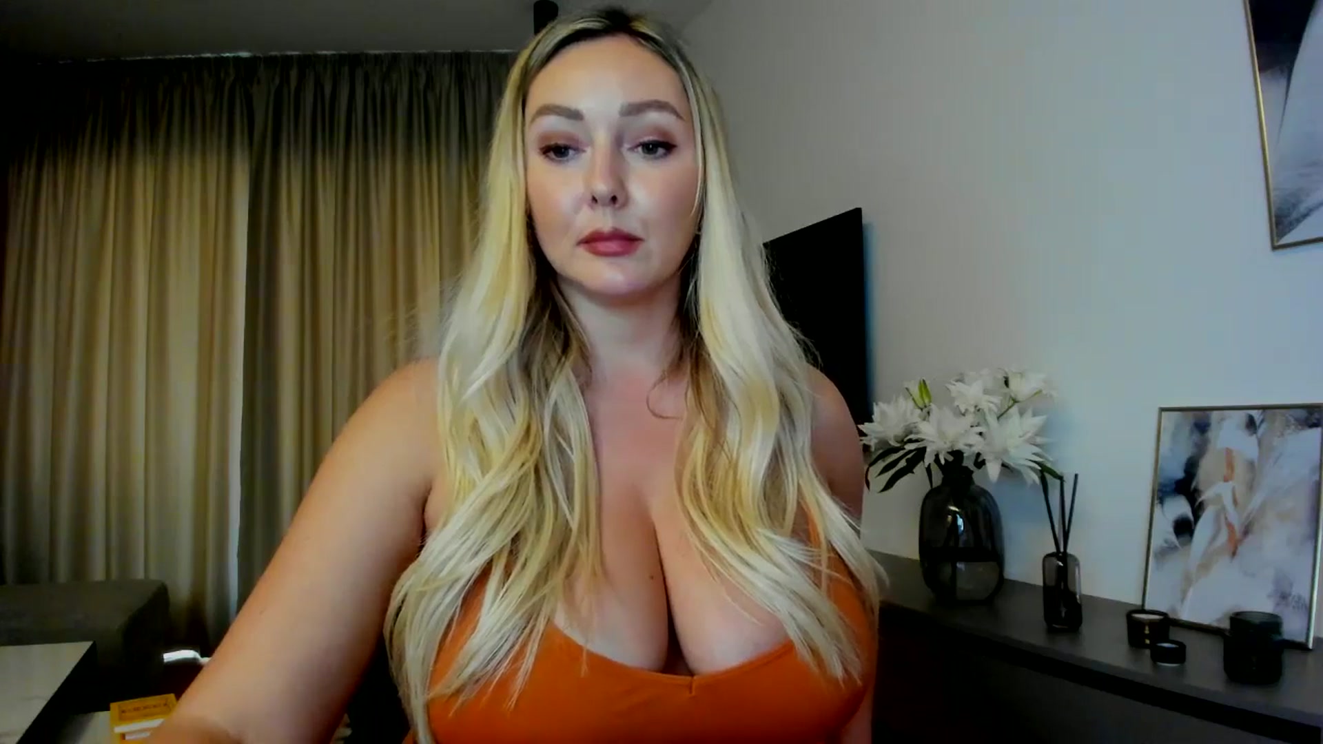 Gallery image thumbnail from Mi_Ha's myfreecams stream on, 07/20/2025, 16:17 image 20 of 20