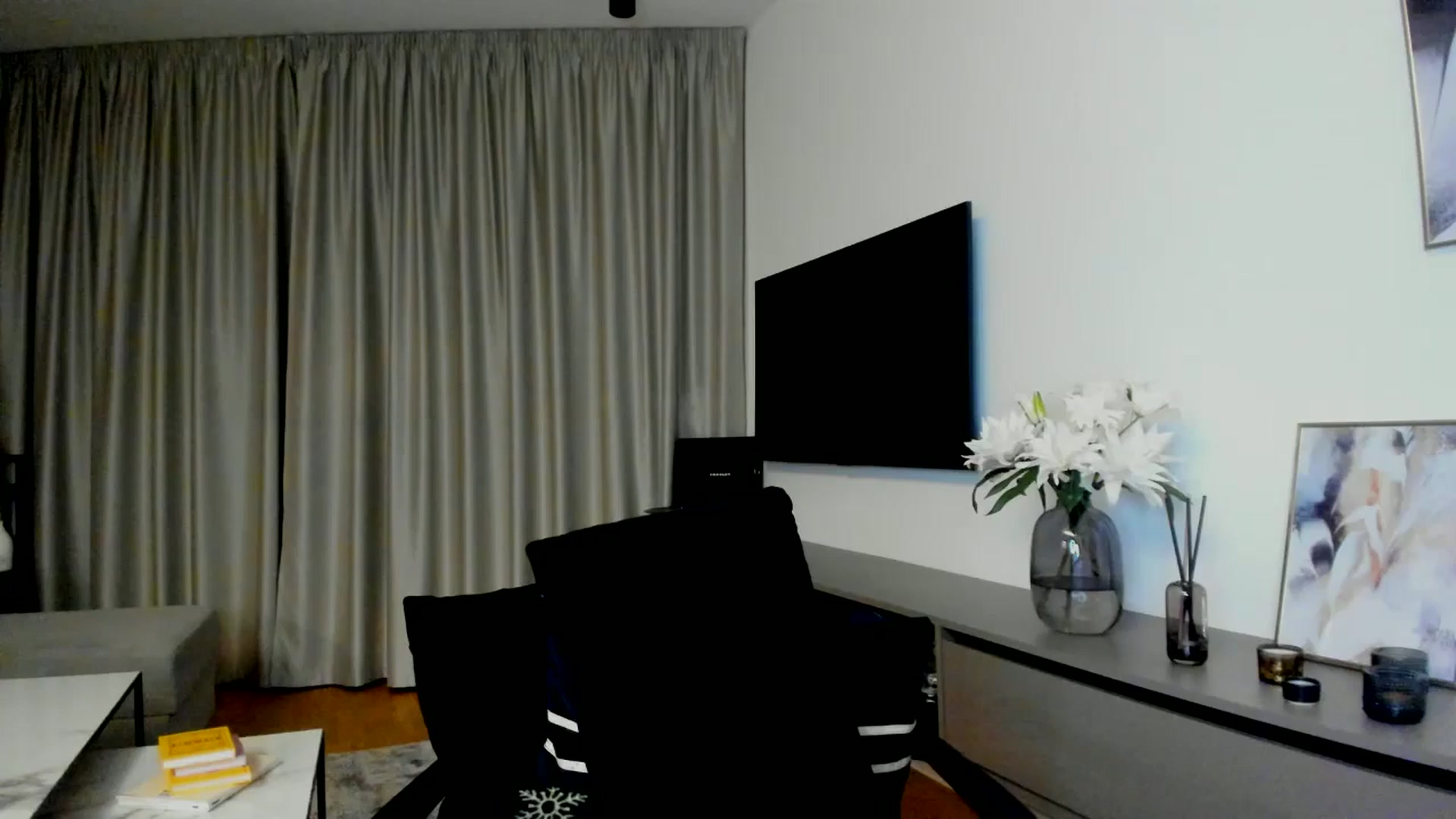Gallery image thumbnail from Mi_Ha's myfreecams stream on, 07/20/2025, 21:03 image 1 of 20
