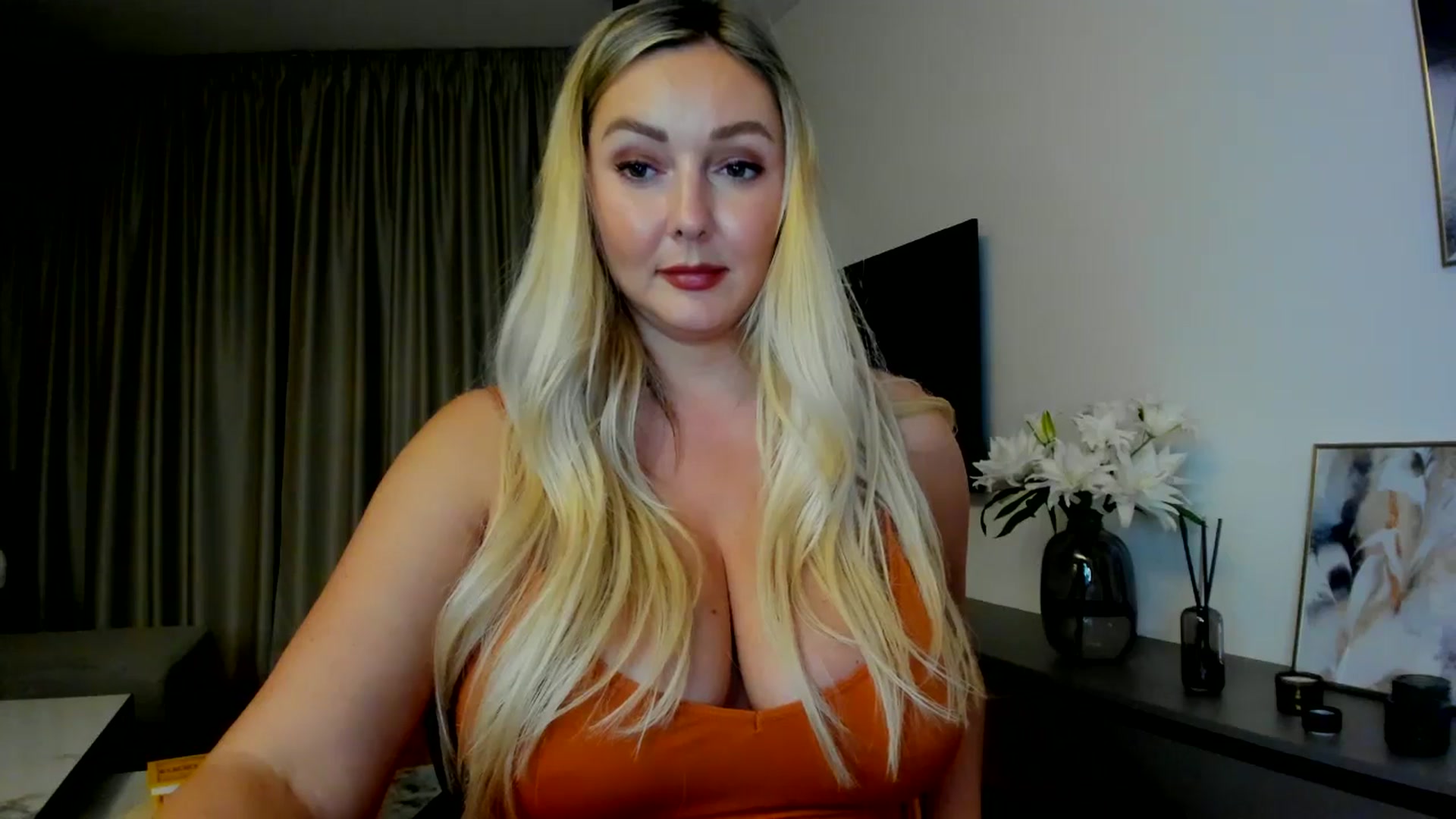 Gallery image thumbnail from Mi_Ha's myfreecams stream on, 07/20/2025, 21:03 image 20 of 20
