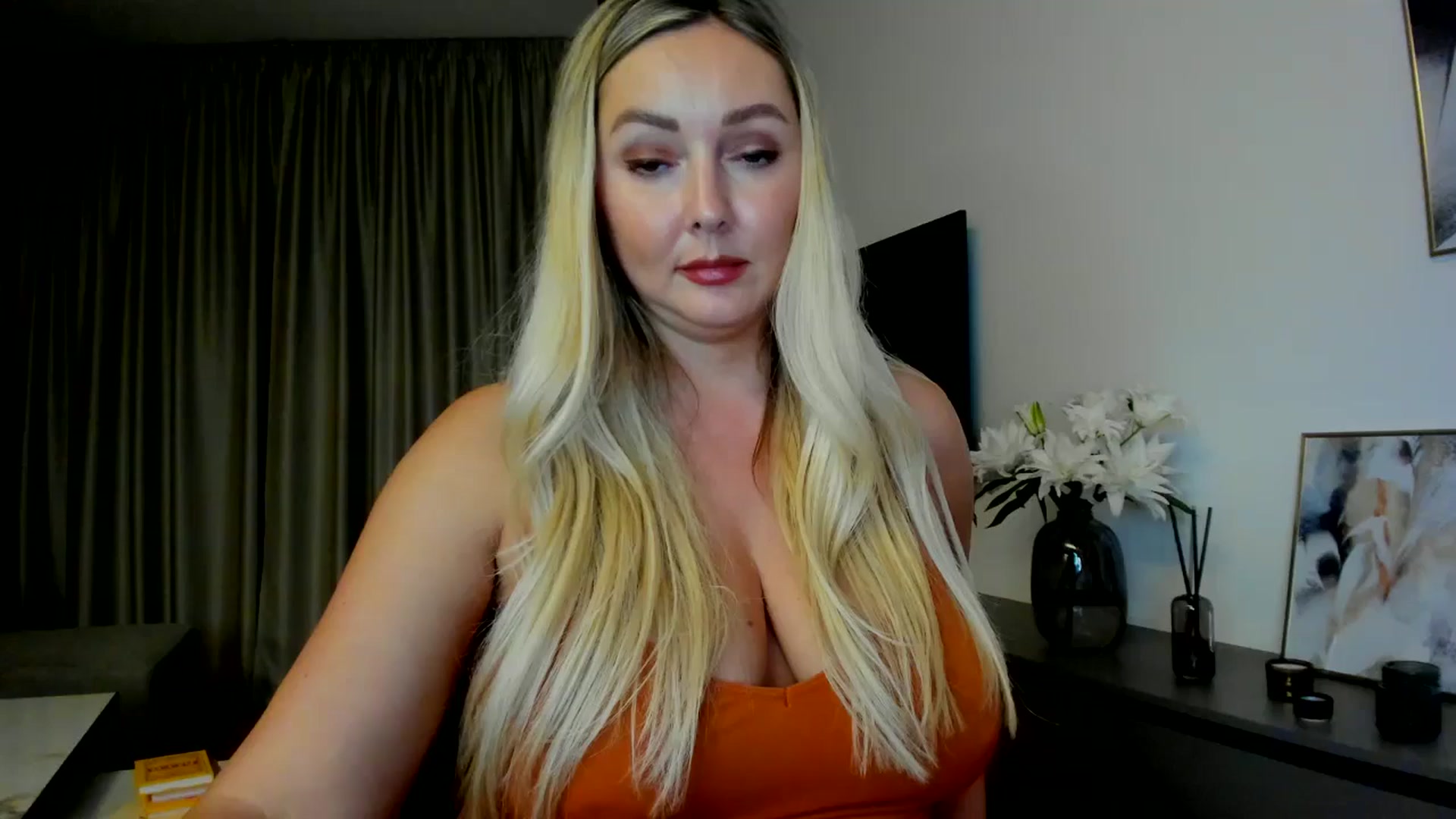 Gallery image thumbnail from Mi_Ha's myfreecams stream on, 07/20/2025, 21:57 image 17 of 20