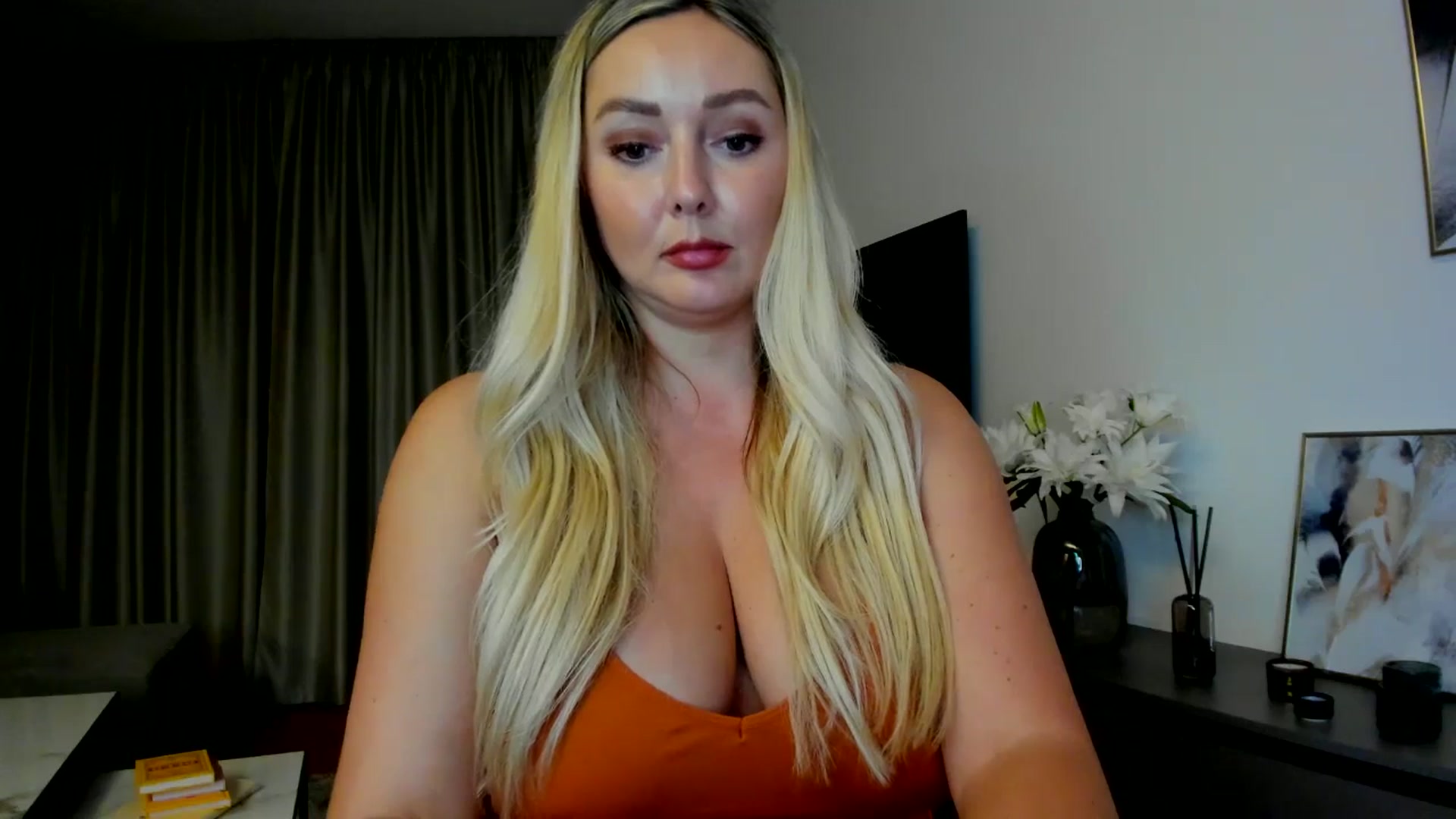 Gallery image thumbnail from Mi_Ha's myfreecams stream on, 07/20/2025, 21:57 image 12 of 20