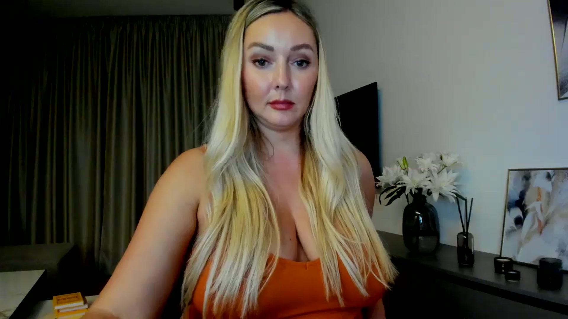 Gallery image thumbnail from Mi_Ha's myfreecams stream on, 07/20/2025, 21:57 image 8 of 20