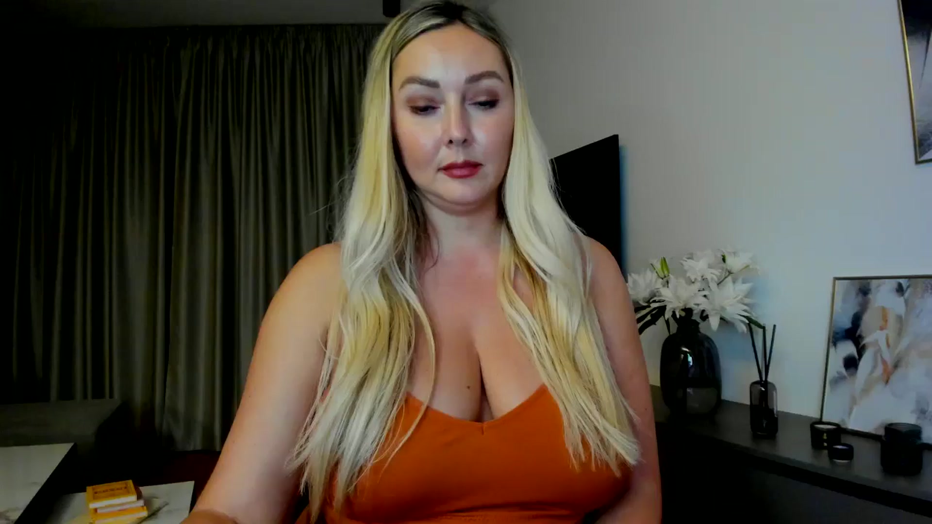 Gallery image thumbnail from Mi_Ha's myfreecams stream on, 07/20/2025, 21:57 image 2 of 20
