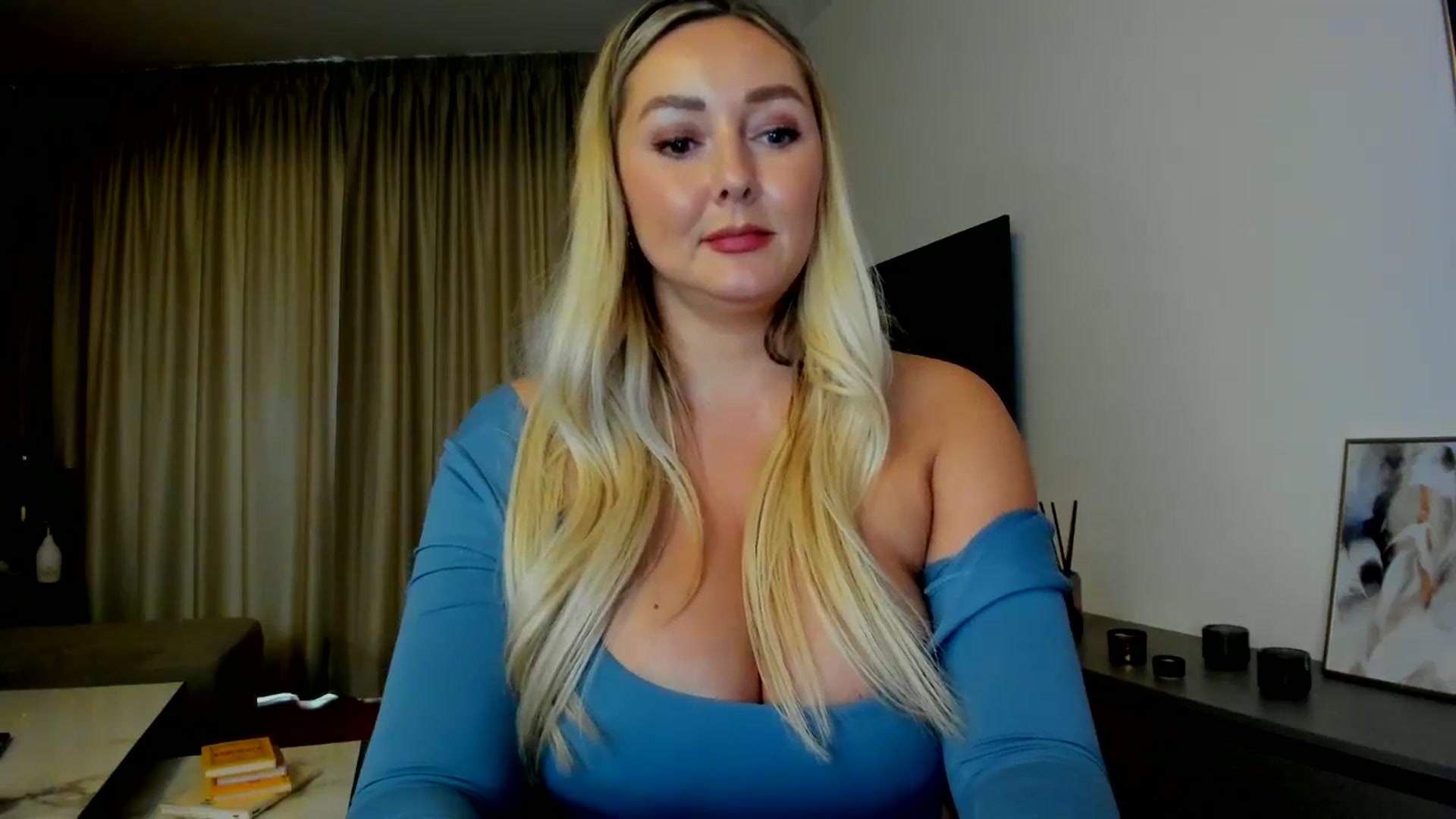 Gallery image thumbnail from Mi_Ha's myfreecams stream on, 07/22/2025, 14:02 image 19 of 20