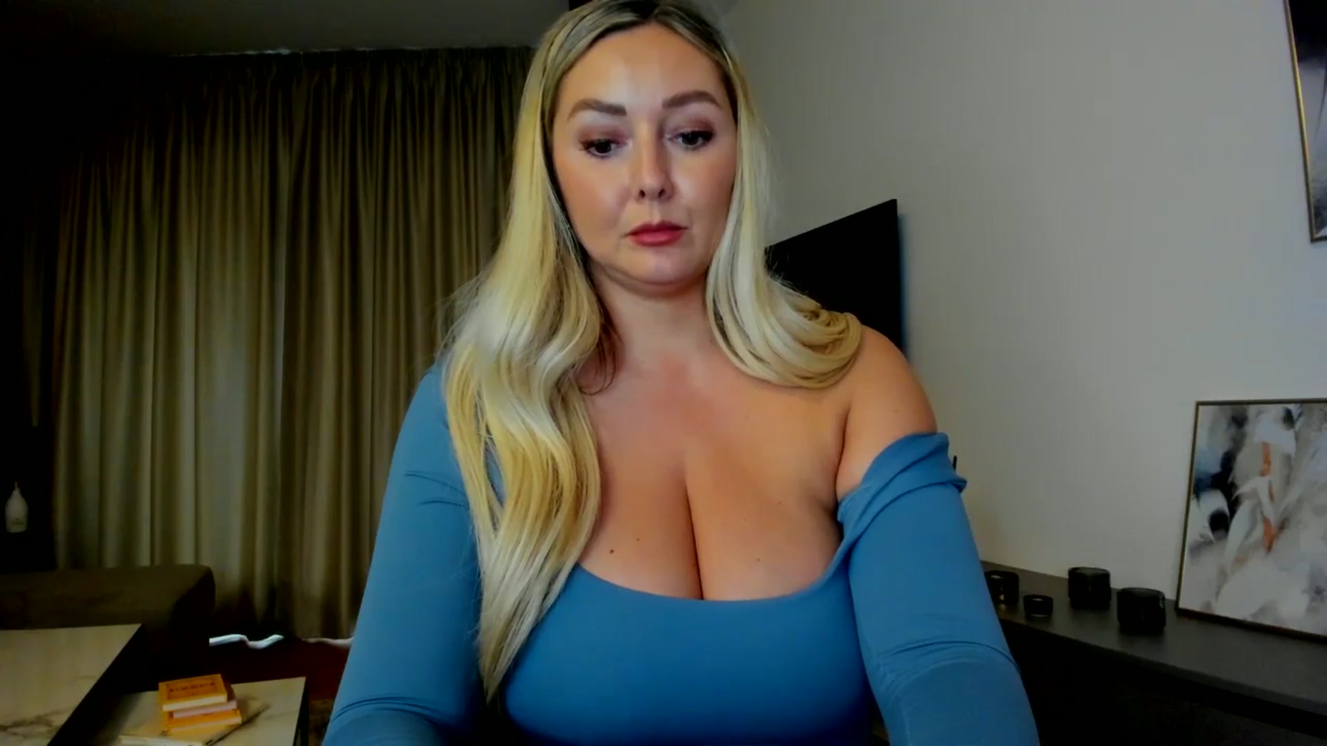 Gallery image thumbnail from Mi_Ha's myfreecams stream on, 07/22/2025, 14:18 image 5 of 20