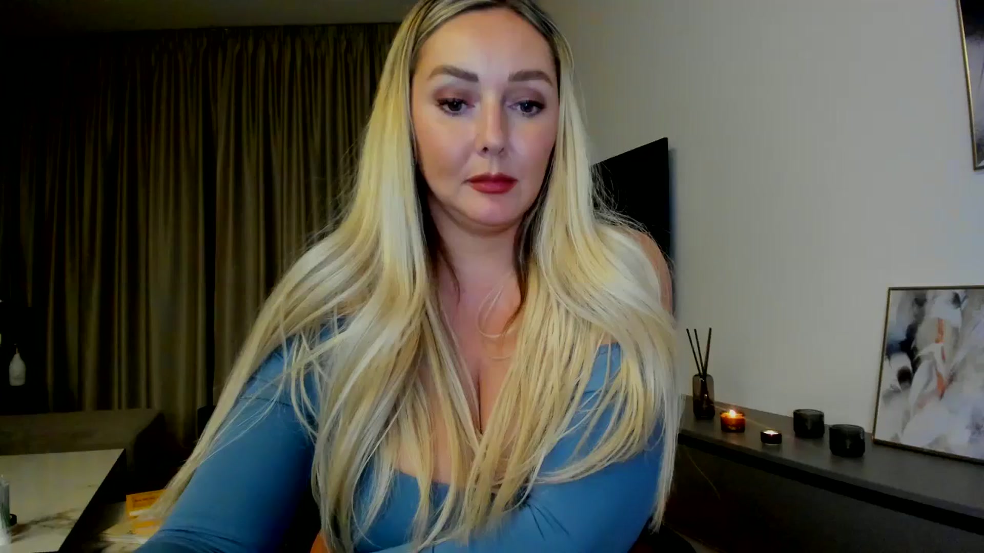 Gallery image thumbnail from Mi_Ha's myfreecams stream on, 07/22/2025, 21:16 image 3 of 20