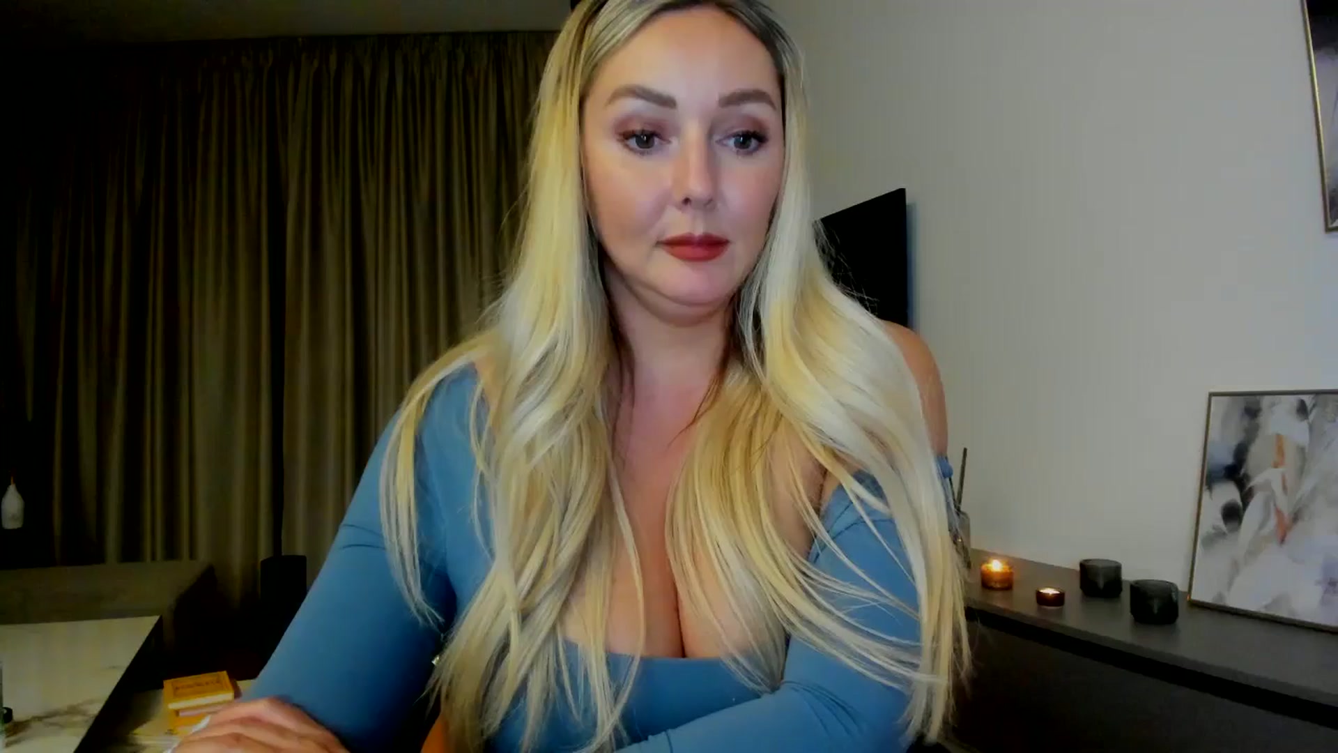 Gallery image thumbnail from Mi_Ha's myfreecams stream on, 07/22/2025, 21:16 image 1 of 20