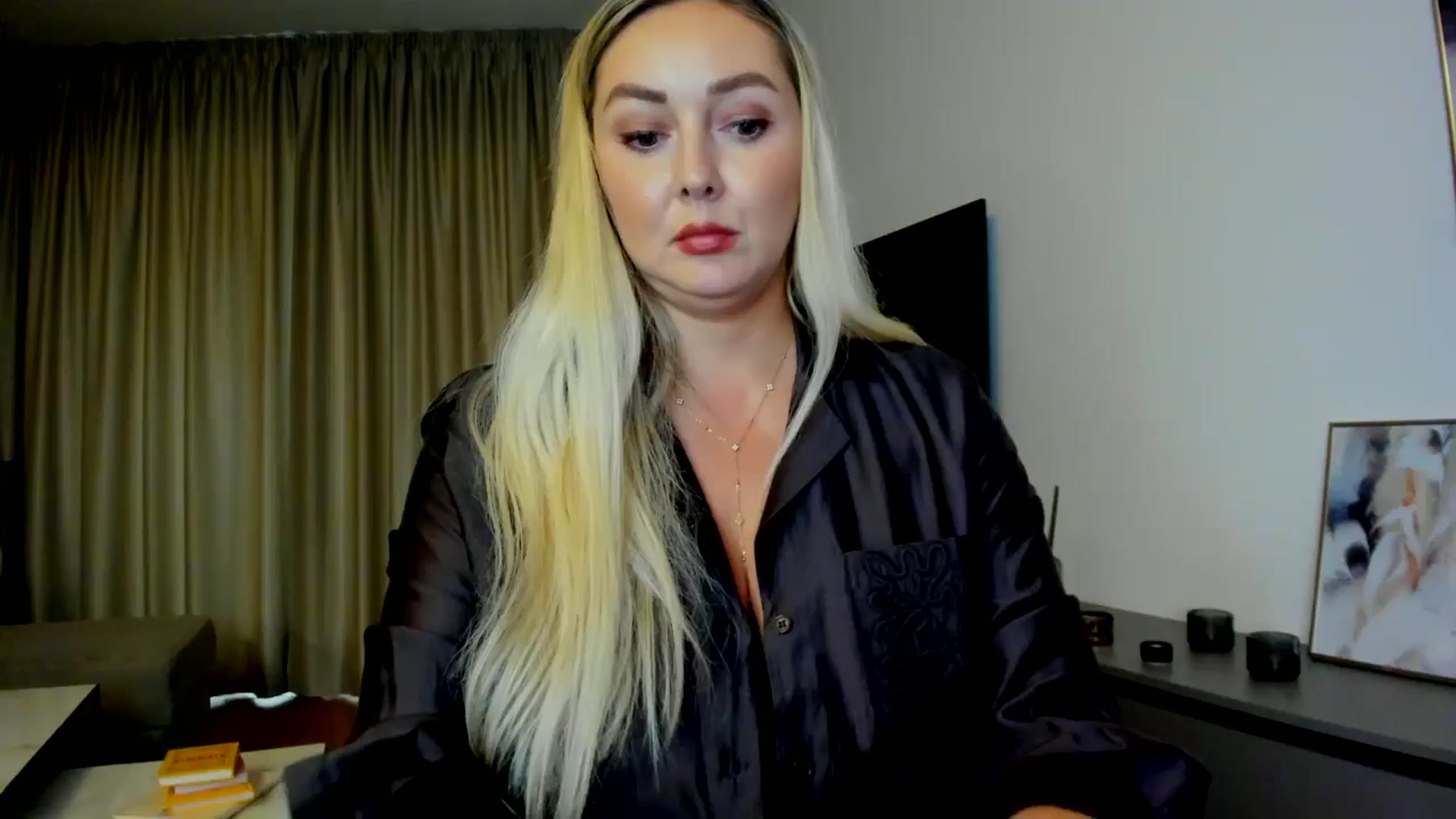 Gallery image thumbnail from Mi_Ha's myfreecams stream on, 07/25/2025, 18:23 image 1 of 20