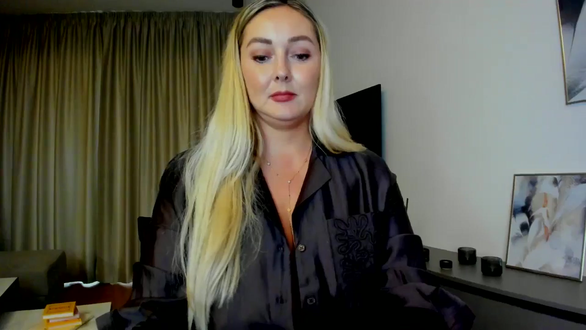 Gallery image thumbnail from Mi_Ha's myfreecams stream on, 07/25/2025, 18:23 image 3 of 20
