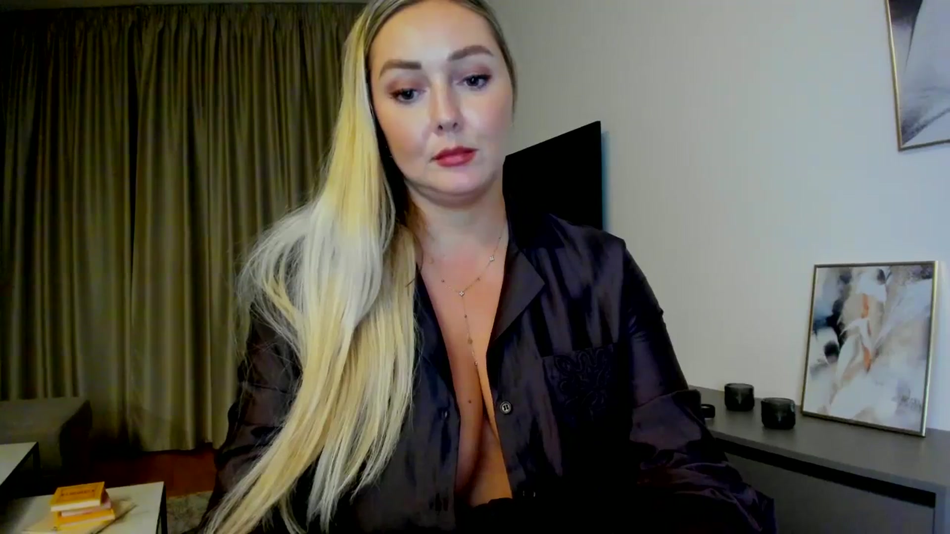Gallery image thumbnail from Mi_Ha's myfreecams stream on, 07/26/2025, 24:11 image 9 of 20