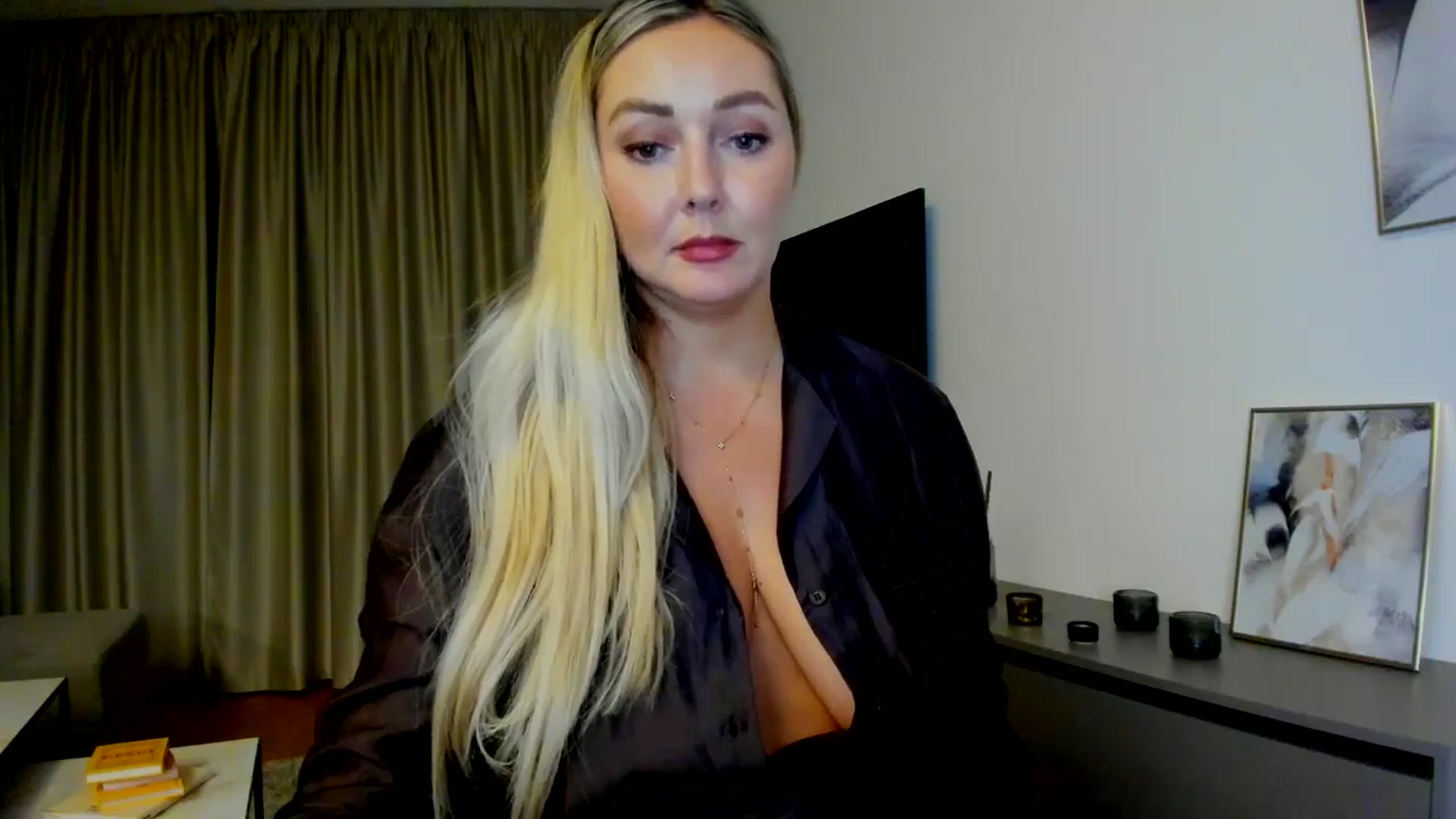 Gallery image thumbnail from Mi_Ha's myfreecams stream on, 07/26/2025, 24:11 image 7 of 20