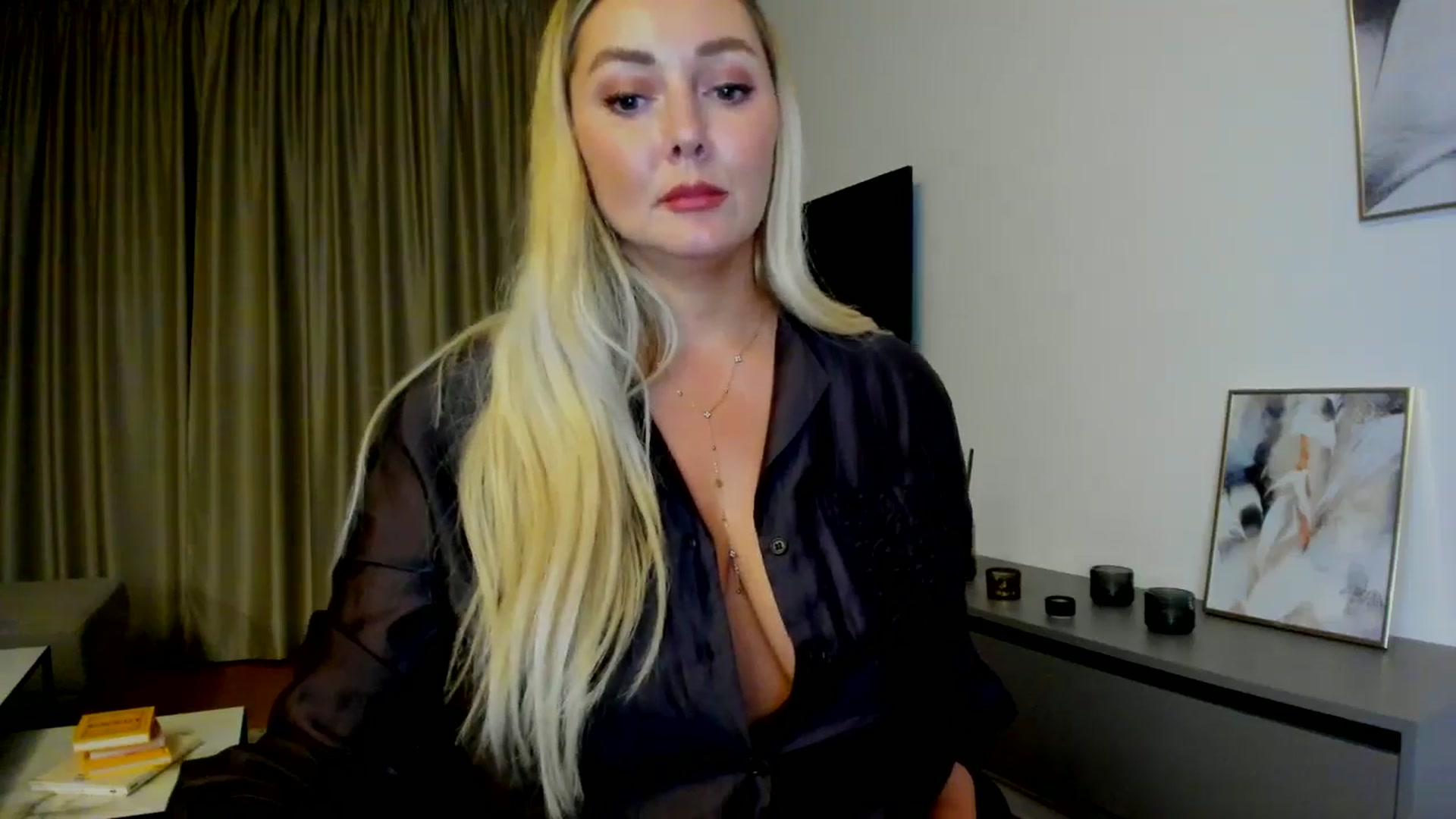 Gallery image thumbnail from Mi_Ha's myfreecams stream on, 07/26/2025, 01:45 image 7 of 20