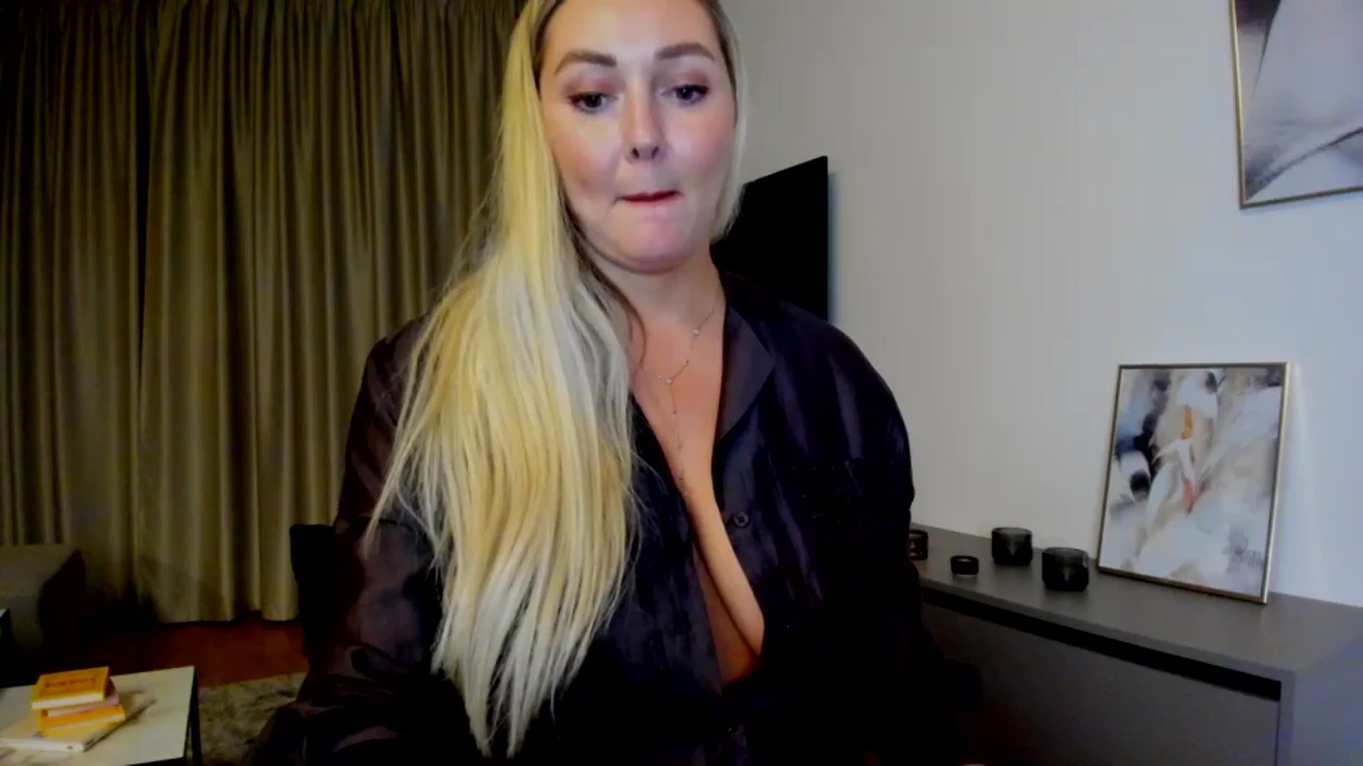 Gallery image thumbnail from Mi_Ha's myfreecams stream on, 07/26/2025, 01:45 image 19 of 20