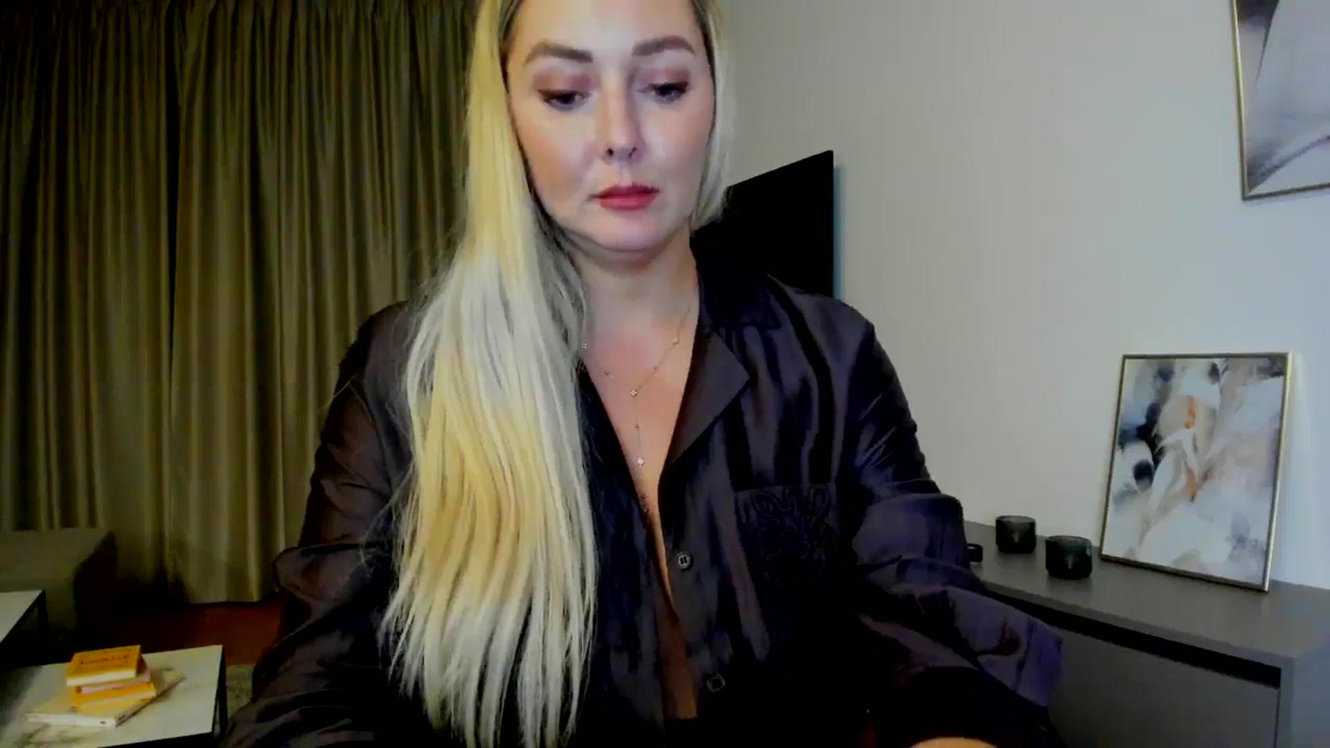 Gallery image thumbnail from Mi_Ha's myfreecams stream on, 07/26/2025, 01:45 image 14 of 20