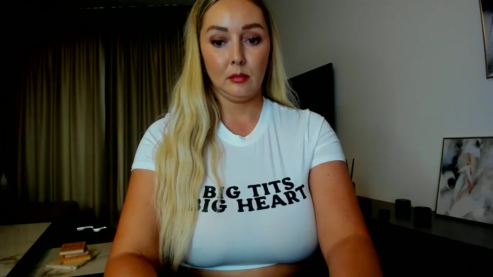Gallery image thumbnail from Mi_Ha's myfreecams stream on, 07/26/2025, 13:56 image 11 of 20