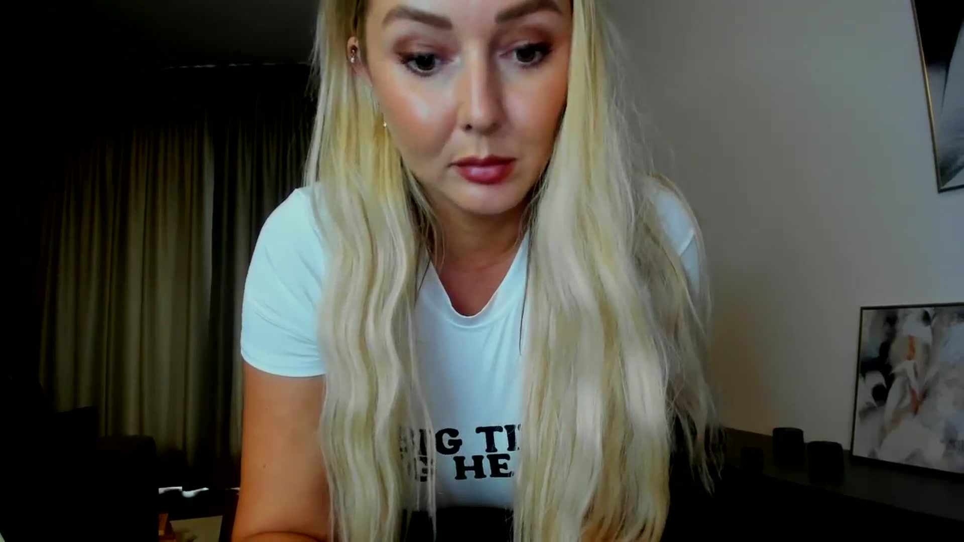 Gallery image thumbnail from Mi_Ha's myfreecams stream on, 07/26/2025, 13:56 image 10 of 20