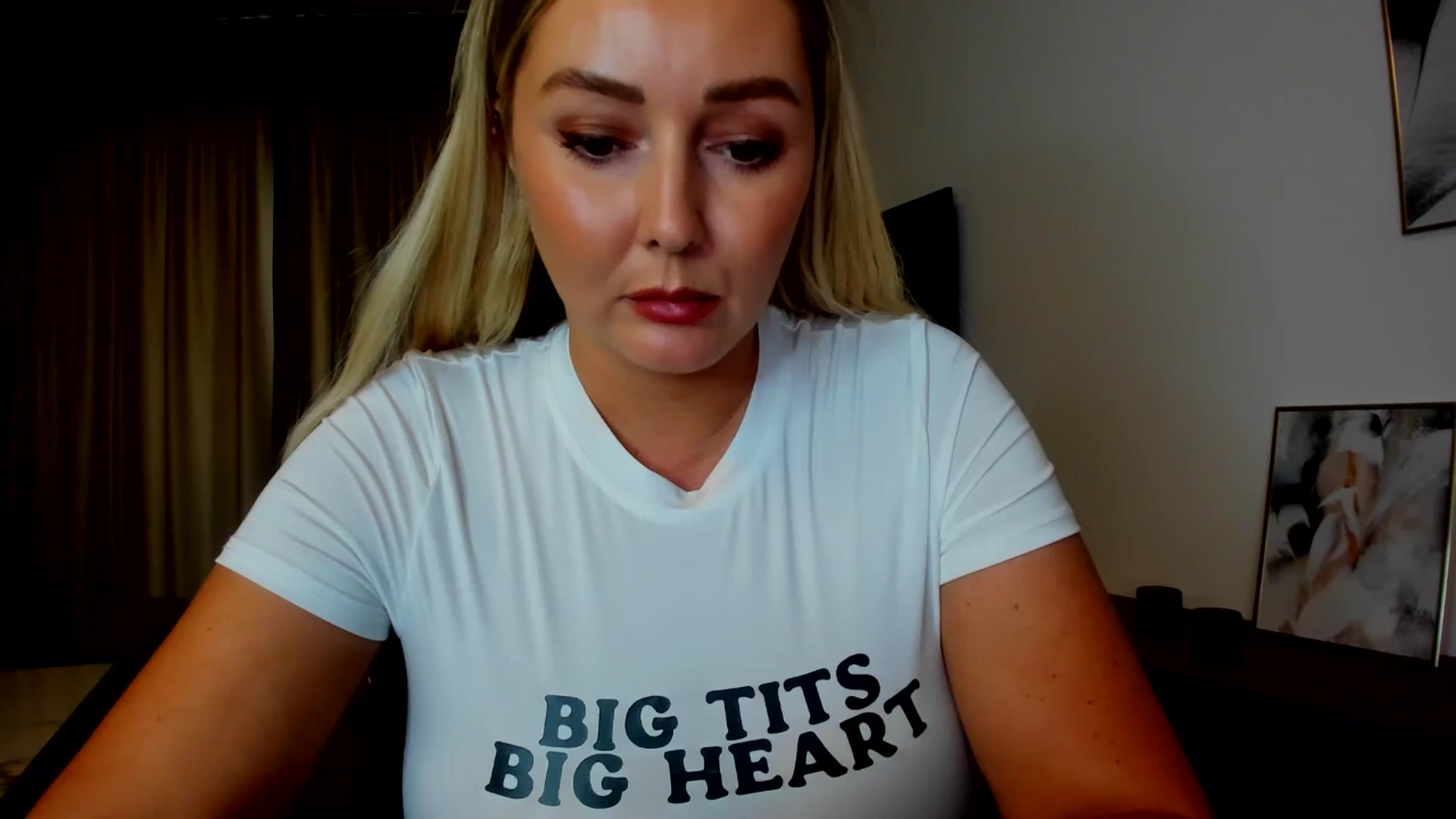 Gallery image thumbnail from Mi_Ha's myfreecams stream on, 07/26/2025, 13:56 image 18 of 20